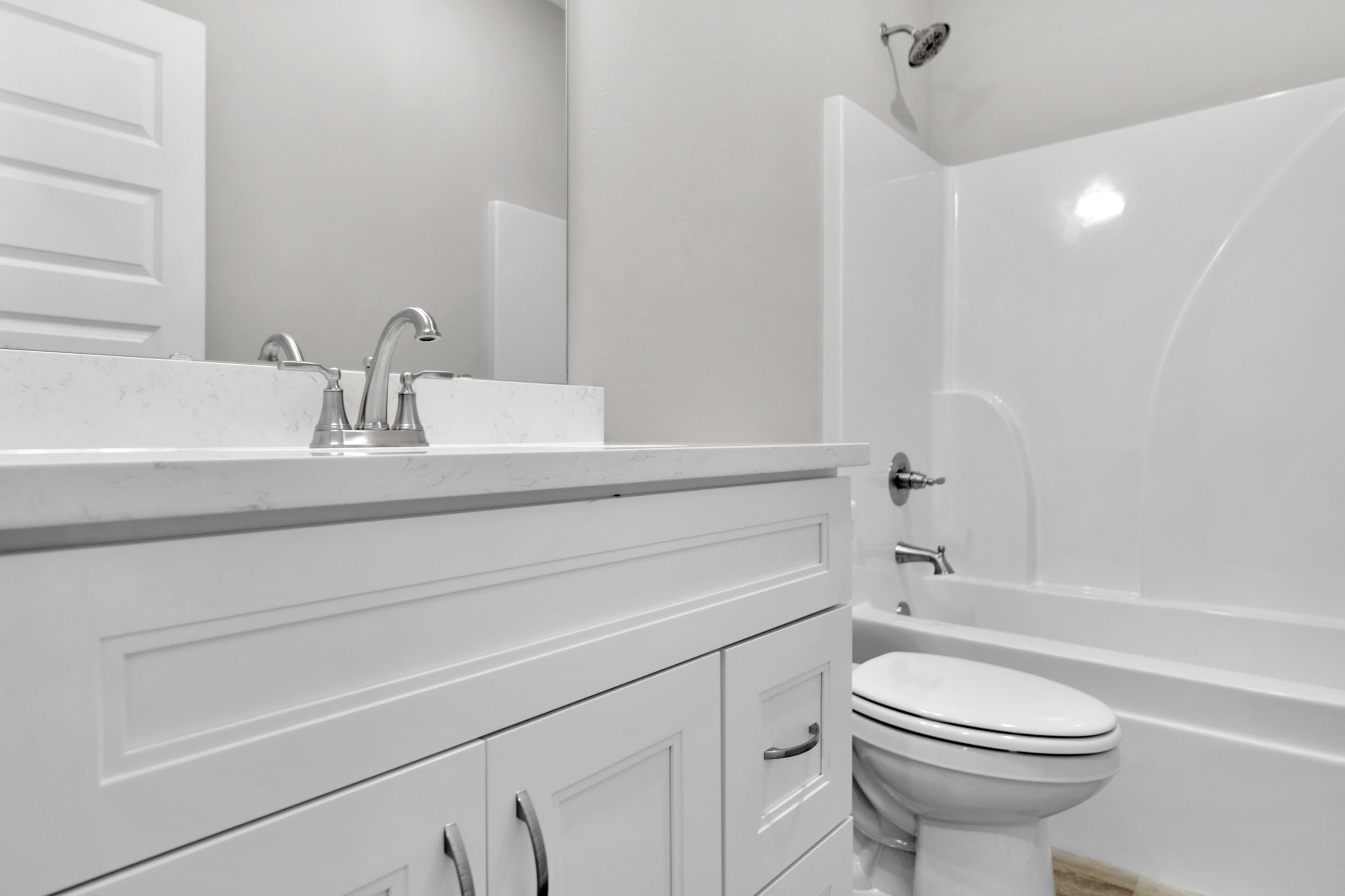 LAKERIDGE EST - Residential