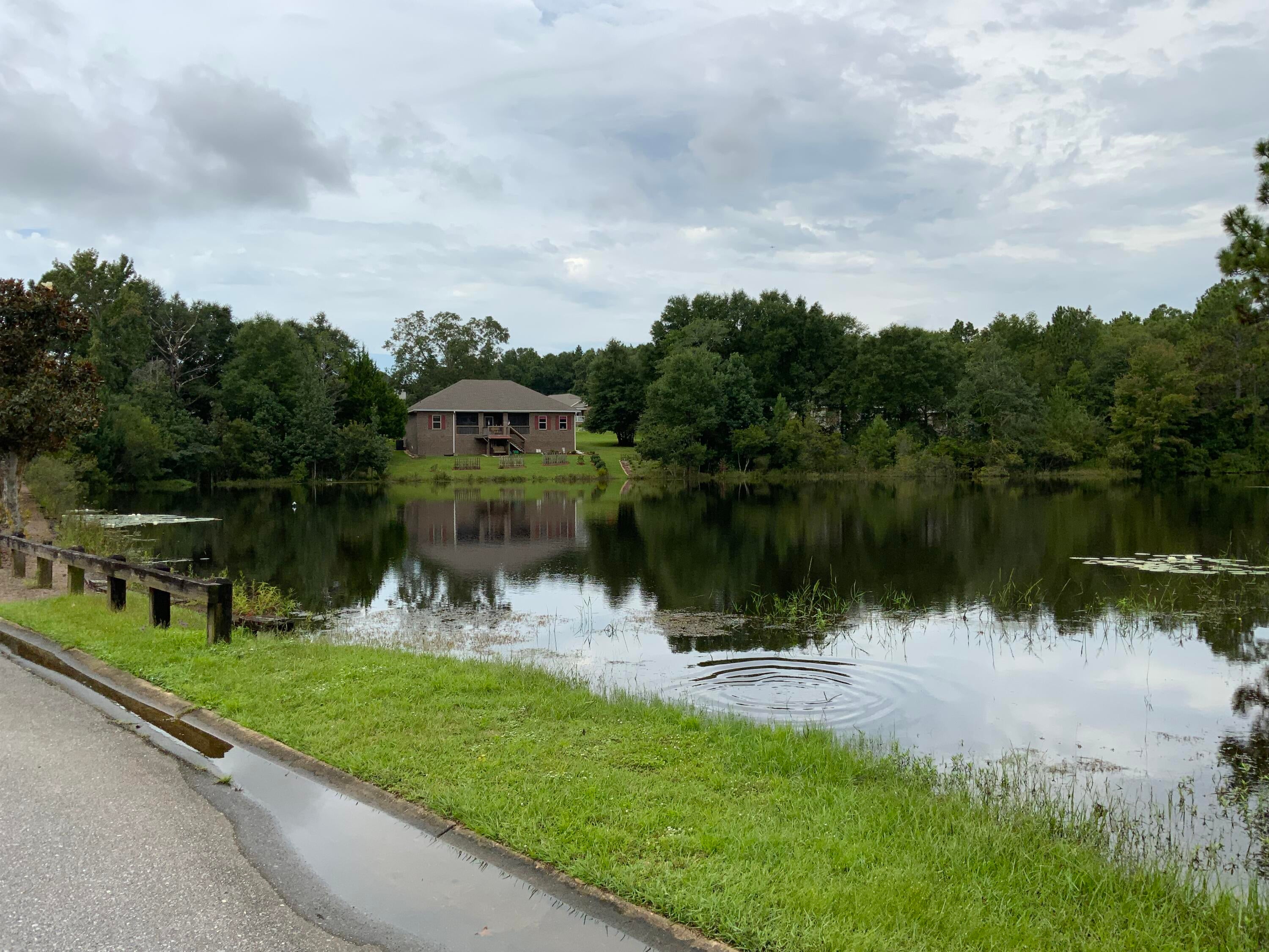 LAKERIDGE EST - Residential