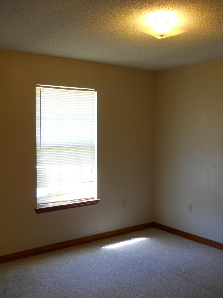 CRESTVIEW - Residential Lease