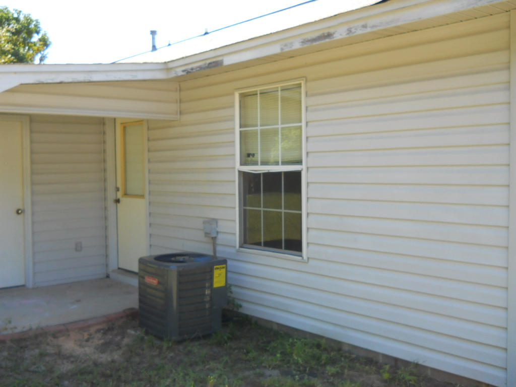 CRESTVIEW - Residential Lease