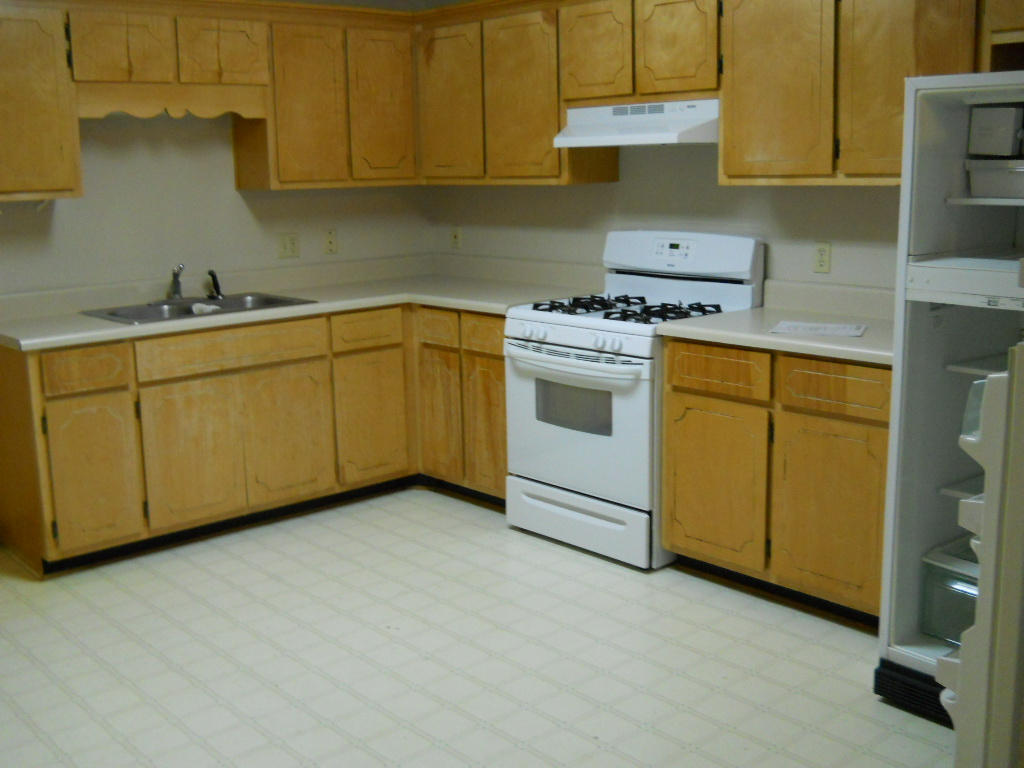 CRESTVIEW - Residential Lease