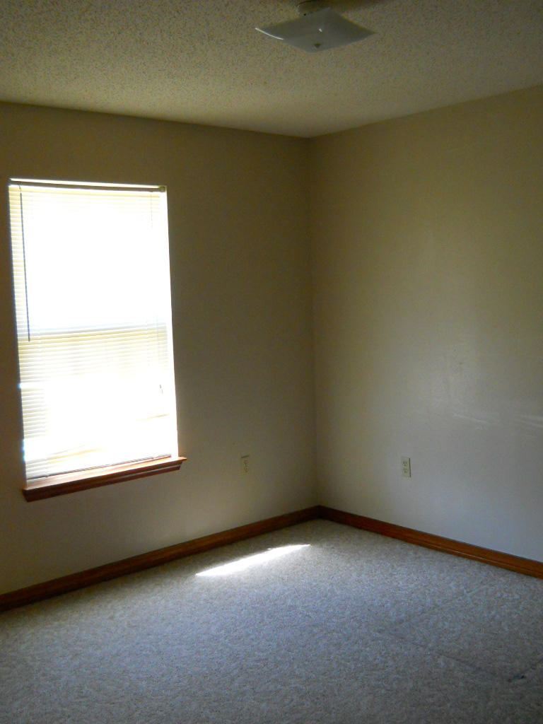 CRESTVIEW - Residential Lease
