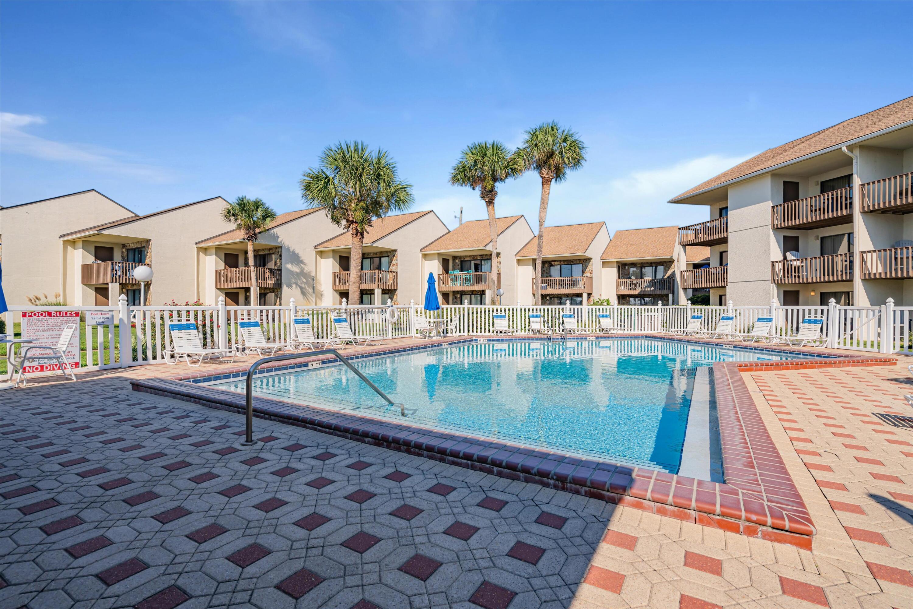 BLUE SURF T/H - Residential