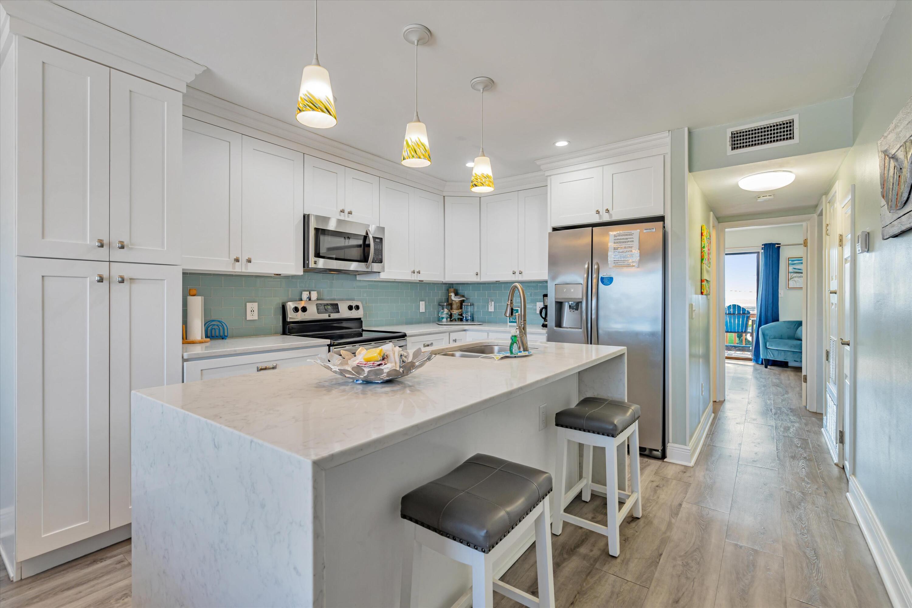 BLUE SURF T/H - Residential