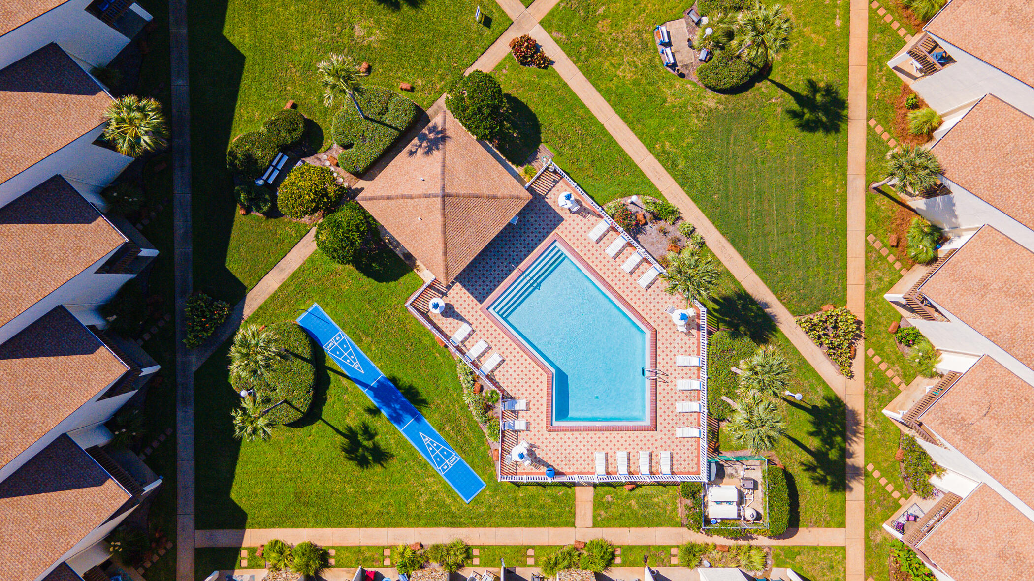 BLUE SURF T/H - Residential