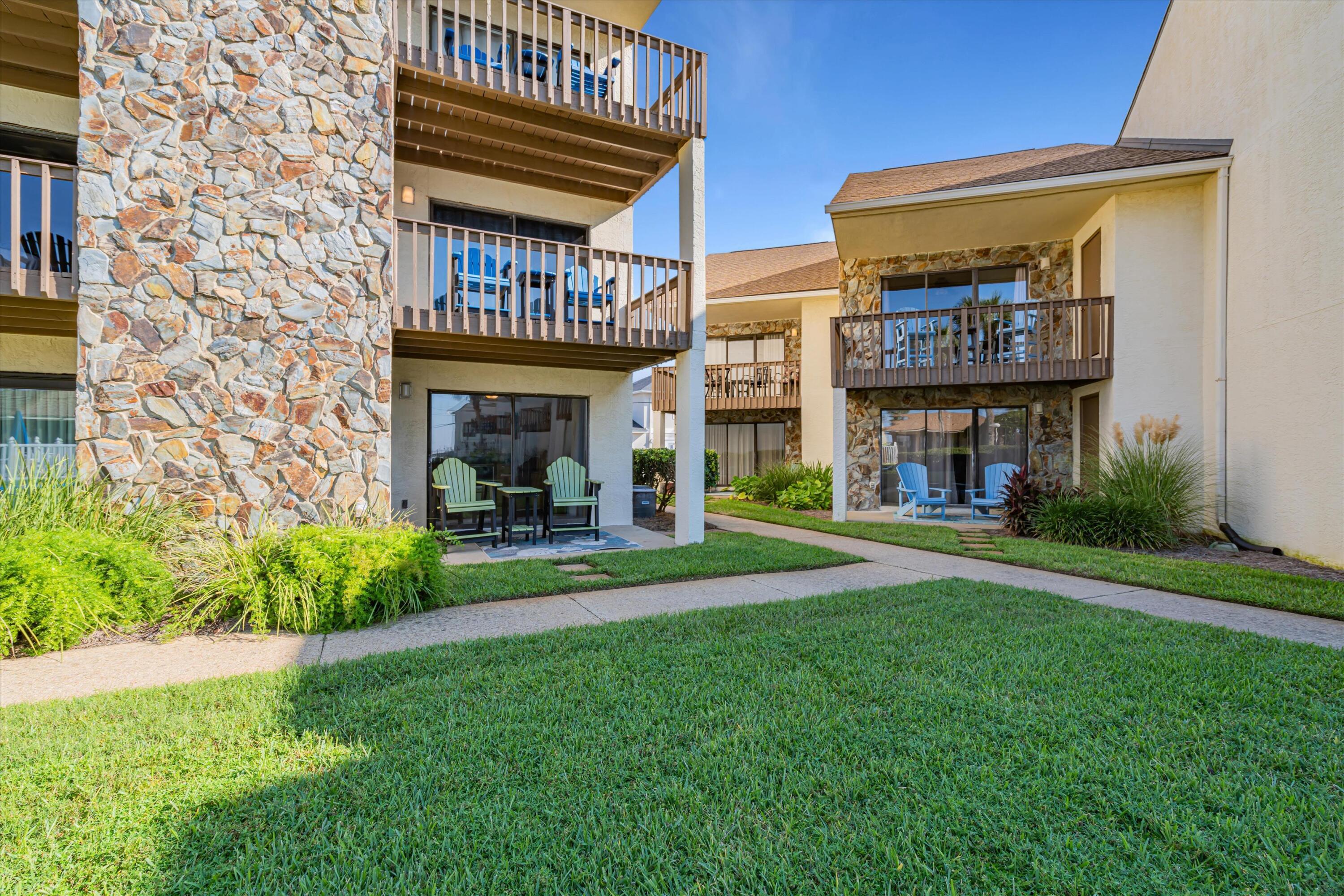 BLUE SURF T/H - Residential