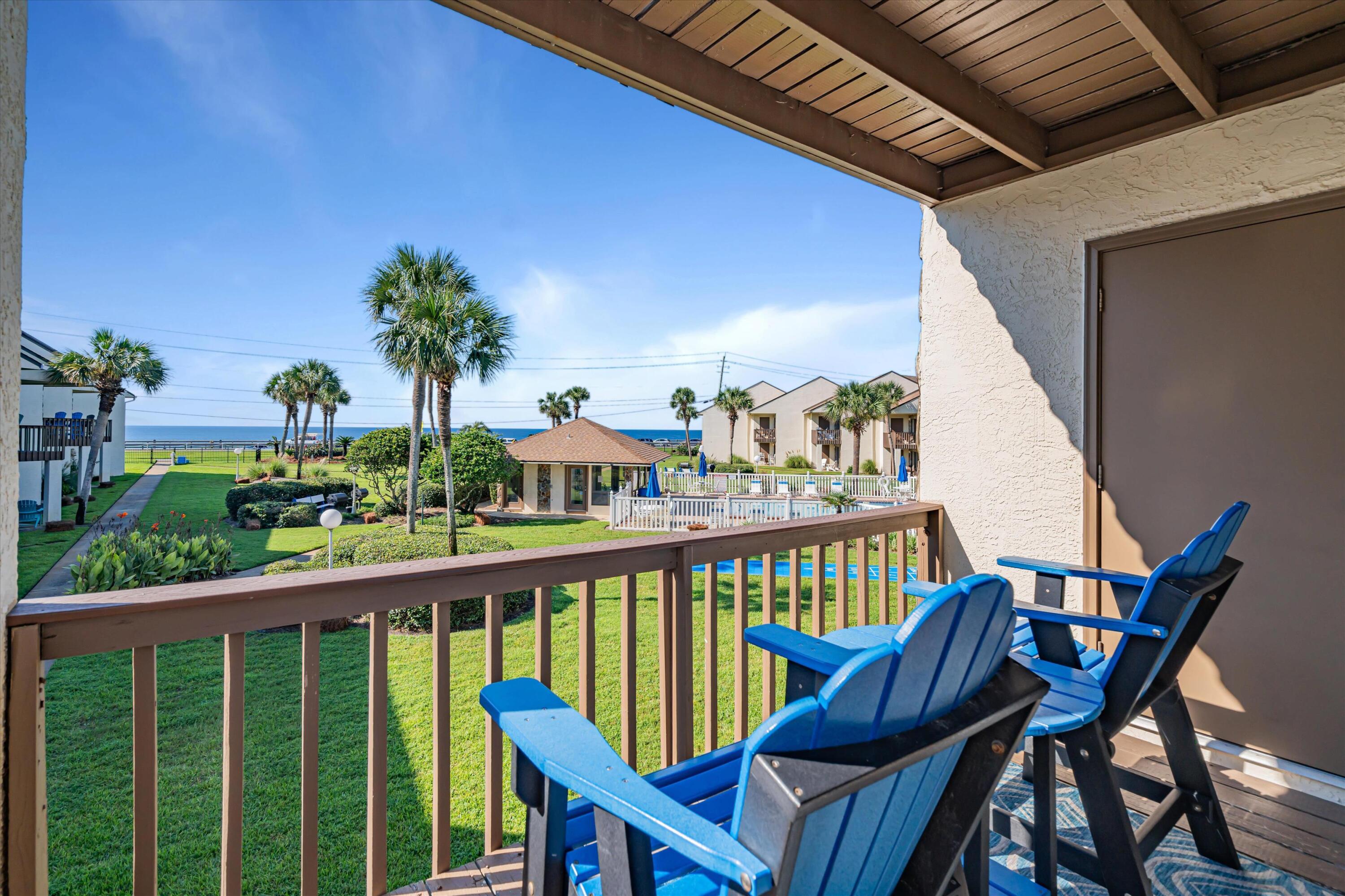 BLUE SURF T/H - Residential