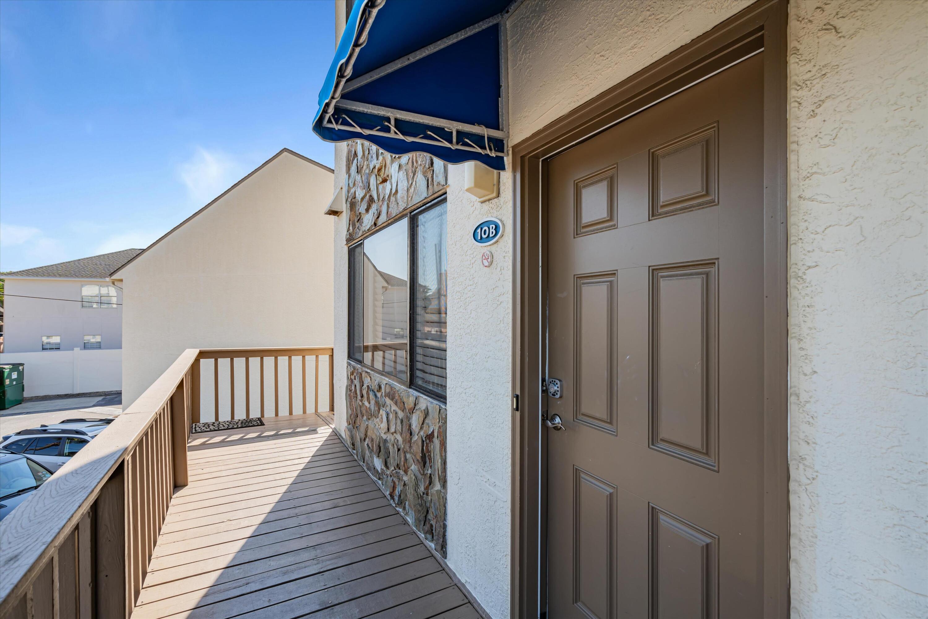 BLUE SURF T/H - Residential