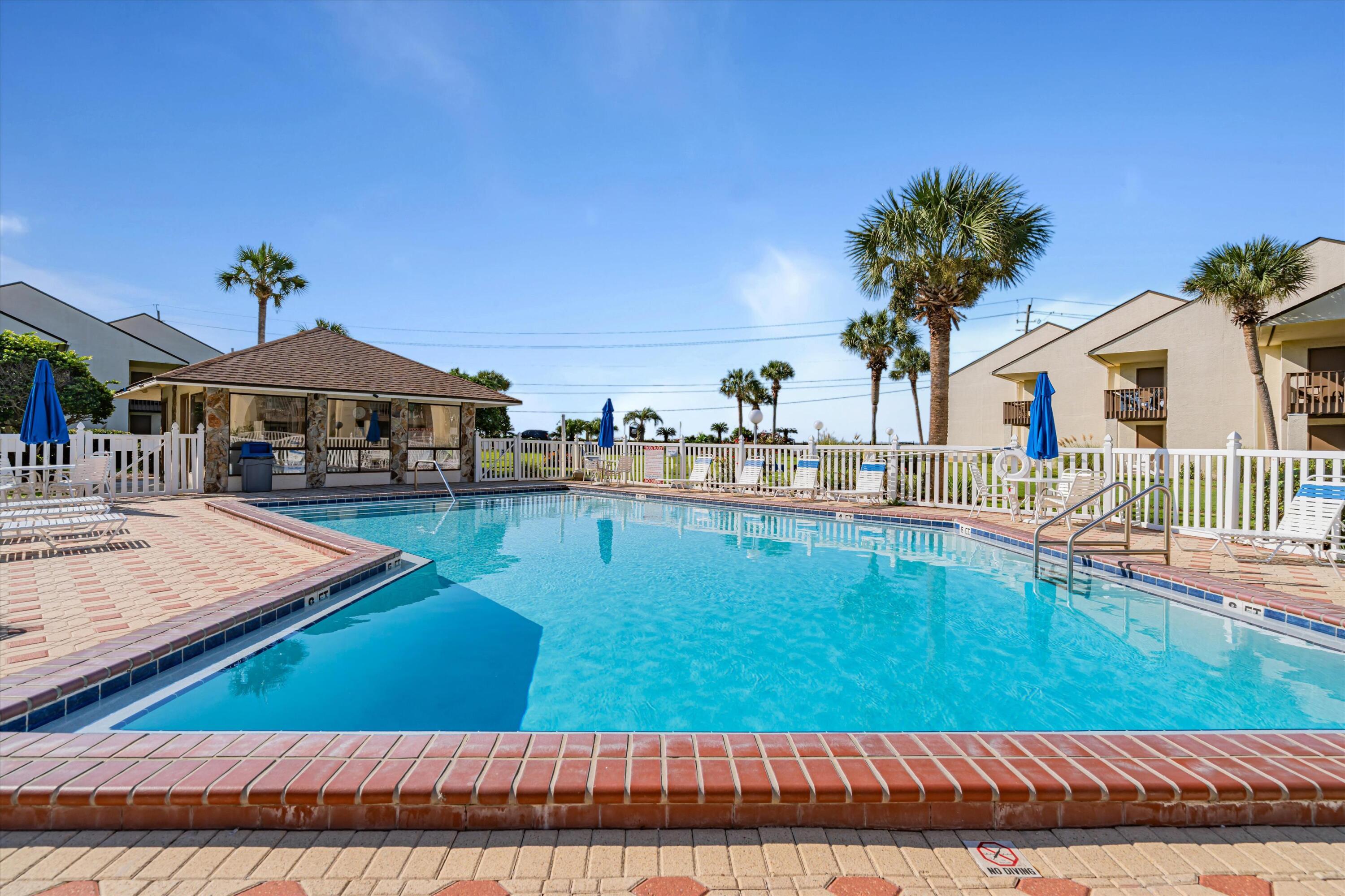BLUE SURF T/H - Residential