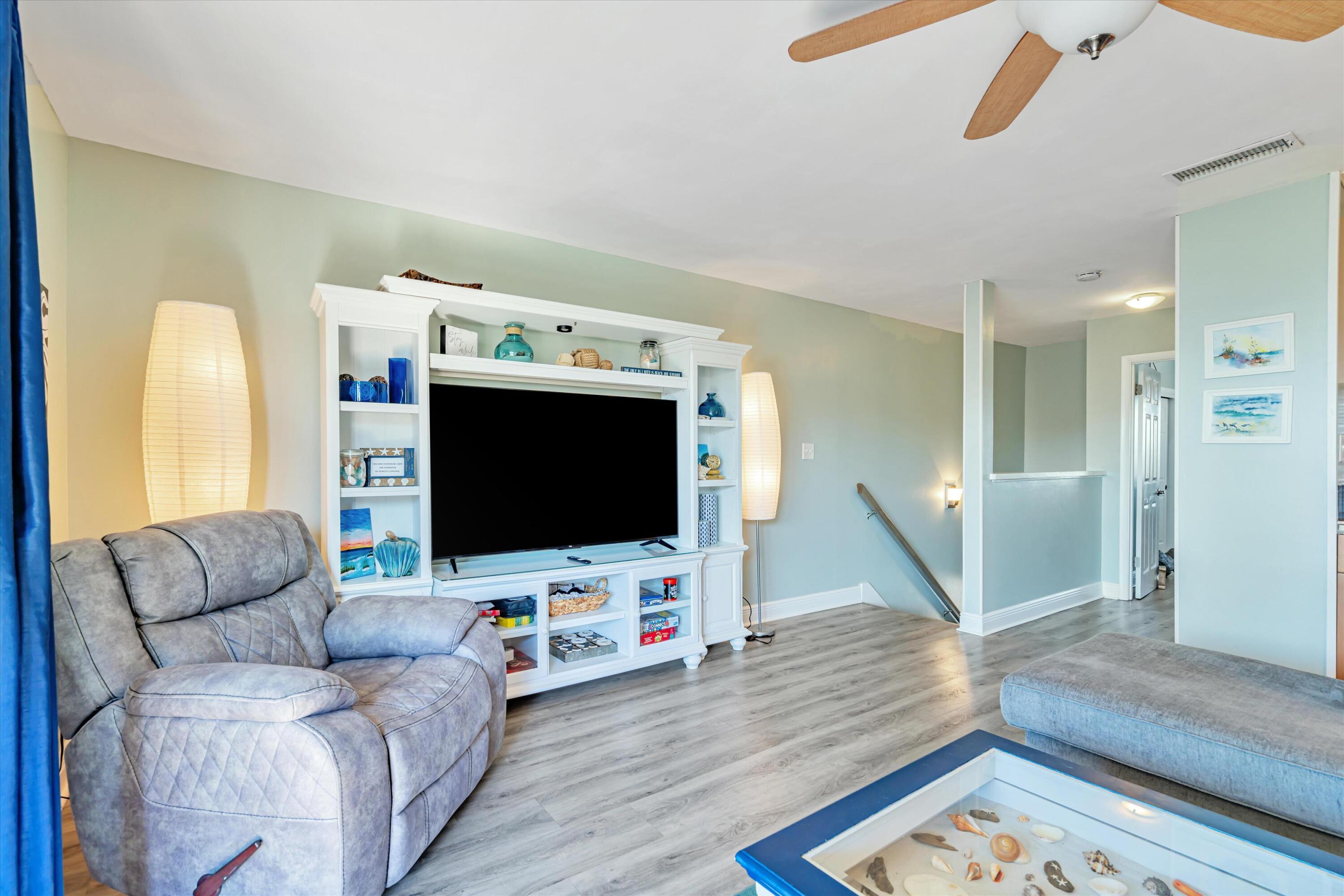 BLUE SURF T/H - Residential