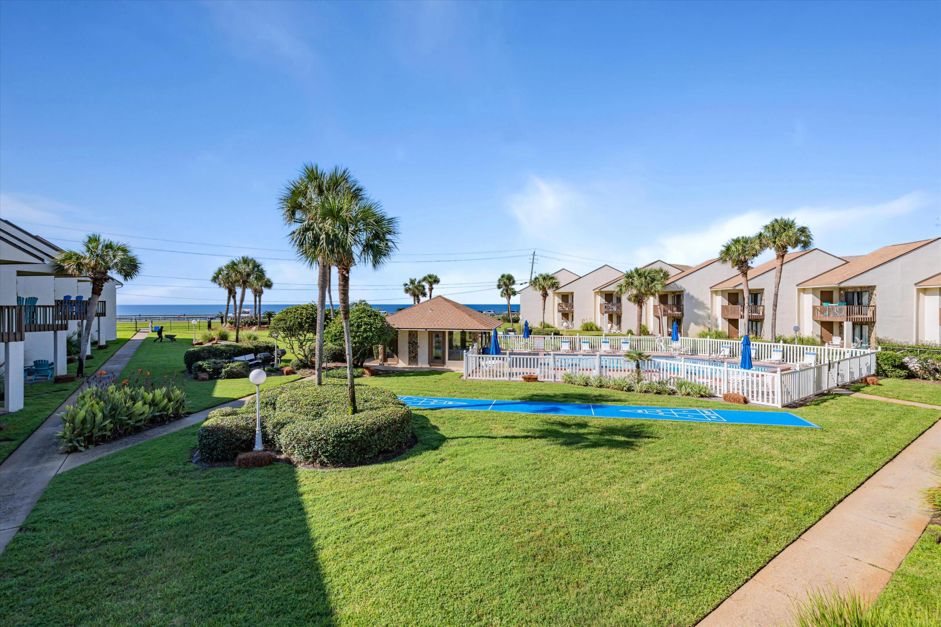 BLUE SURF T/H - Residential