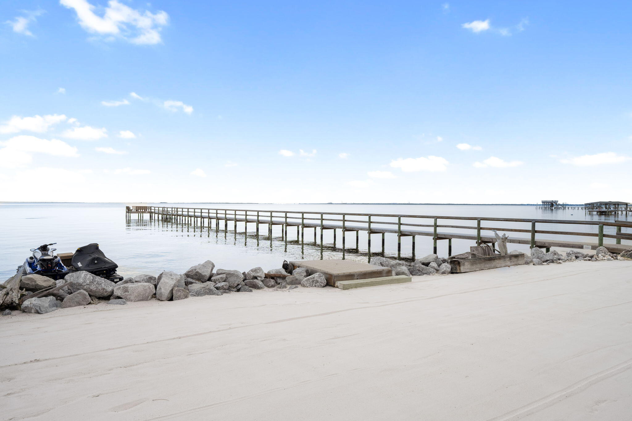 DEER POINT VILLAGE - Residential