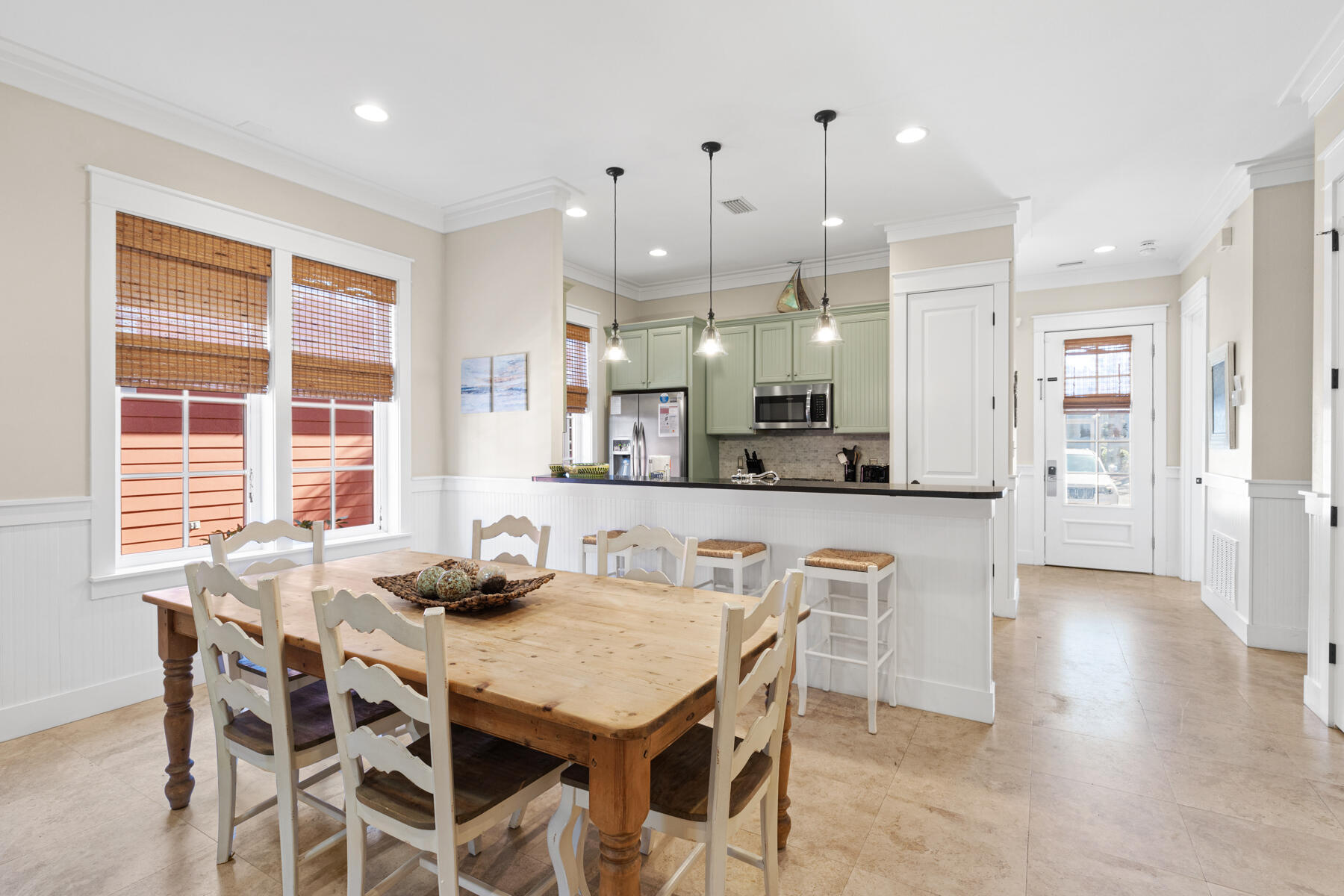BUNGALOS AT SANDESTIN - Residential