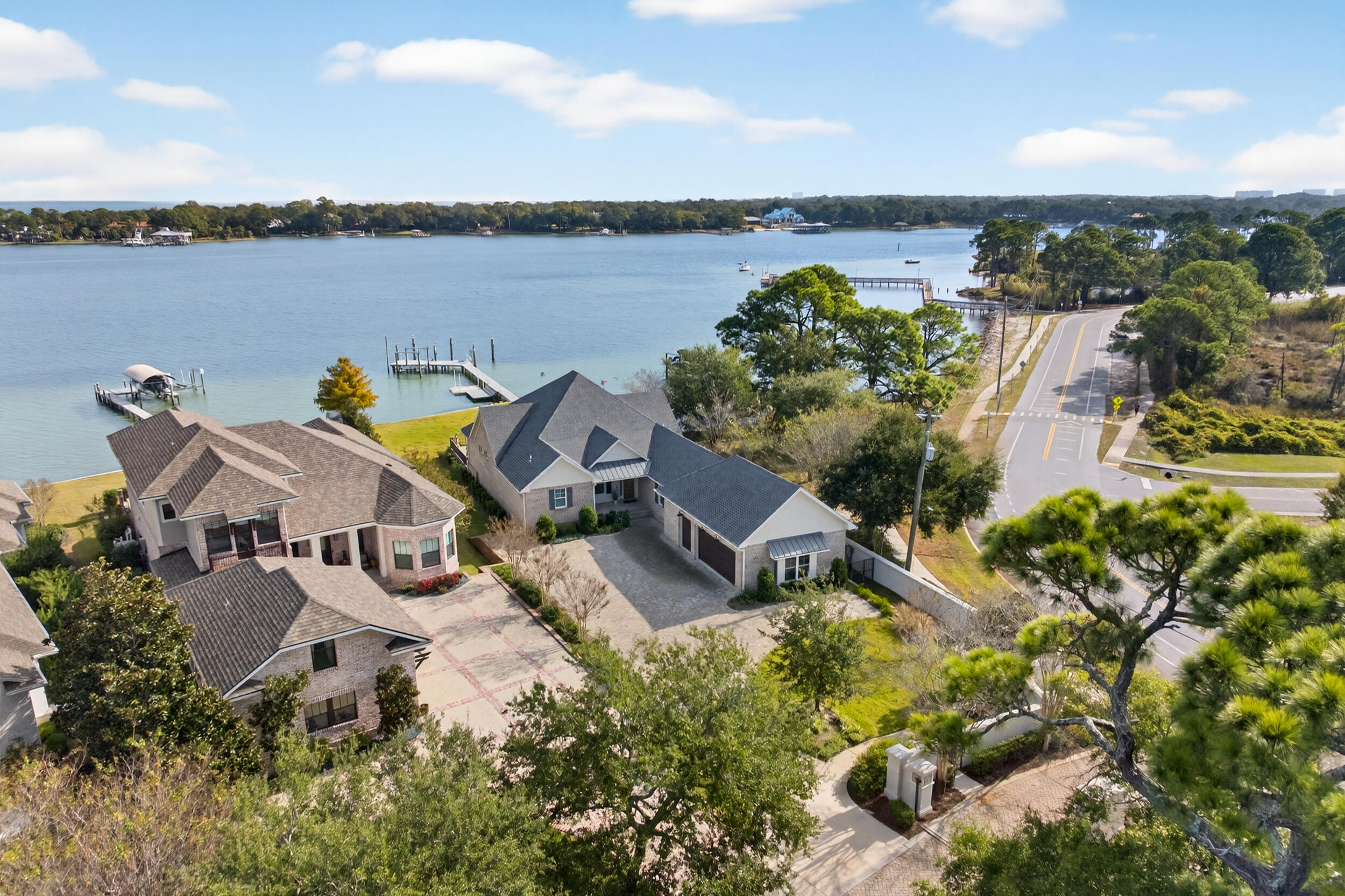 PEACOCKS POINT REPLAT - Residential