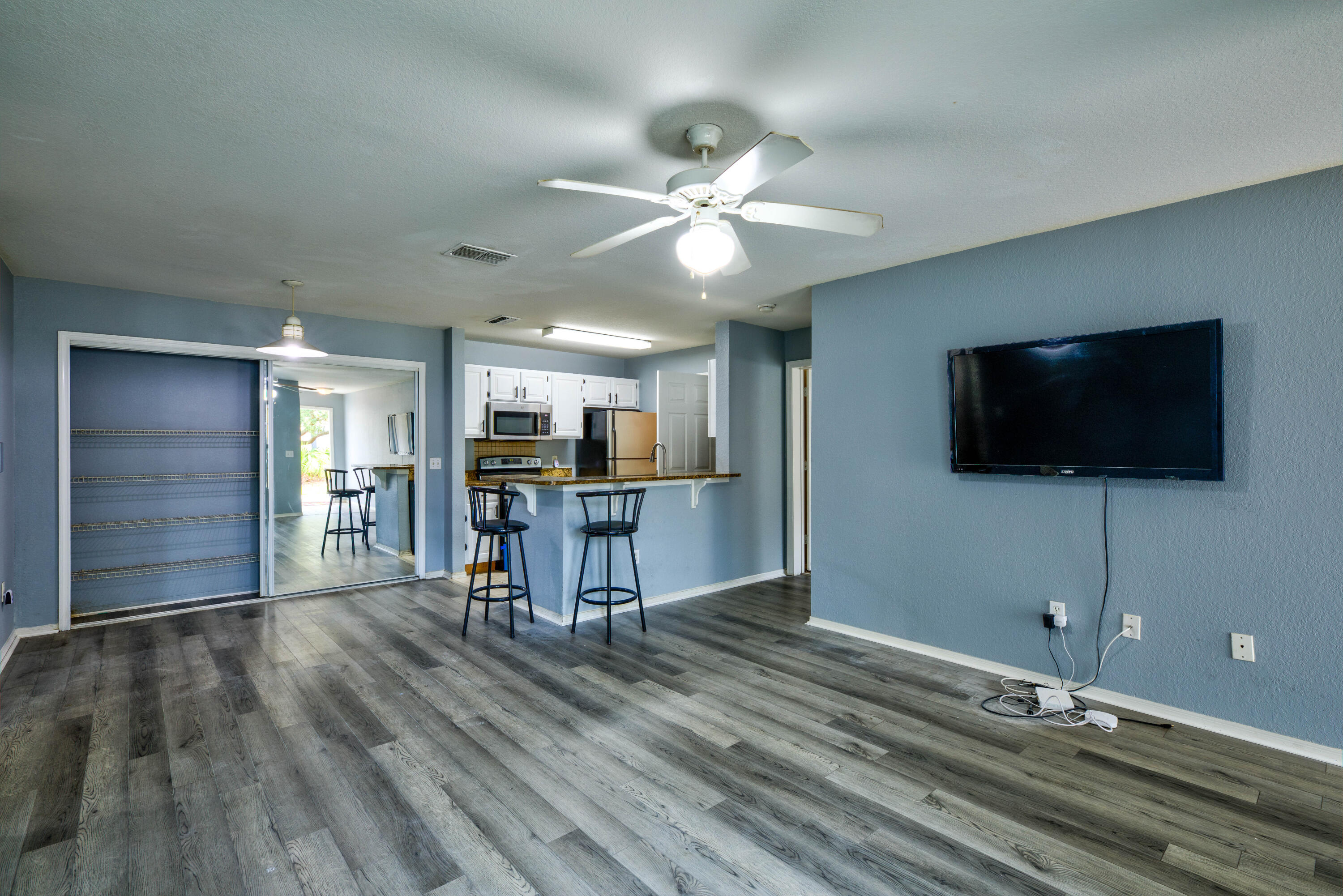 NAUTILUS CONDO - Residential