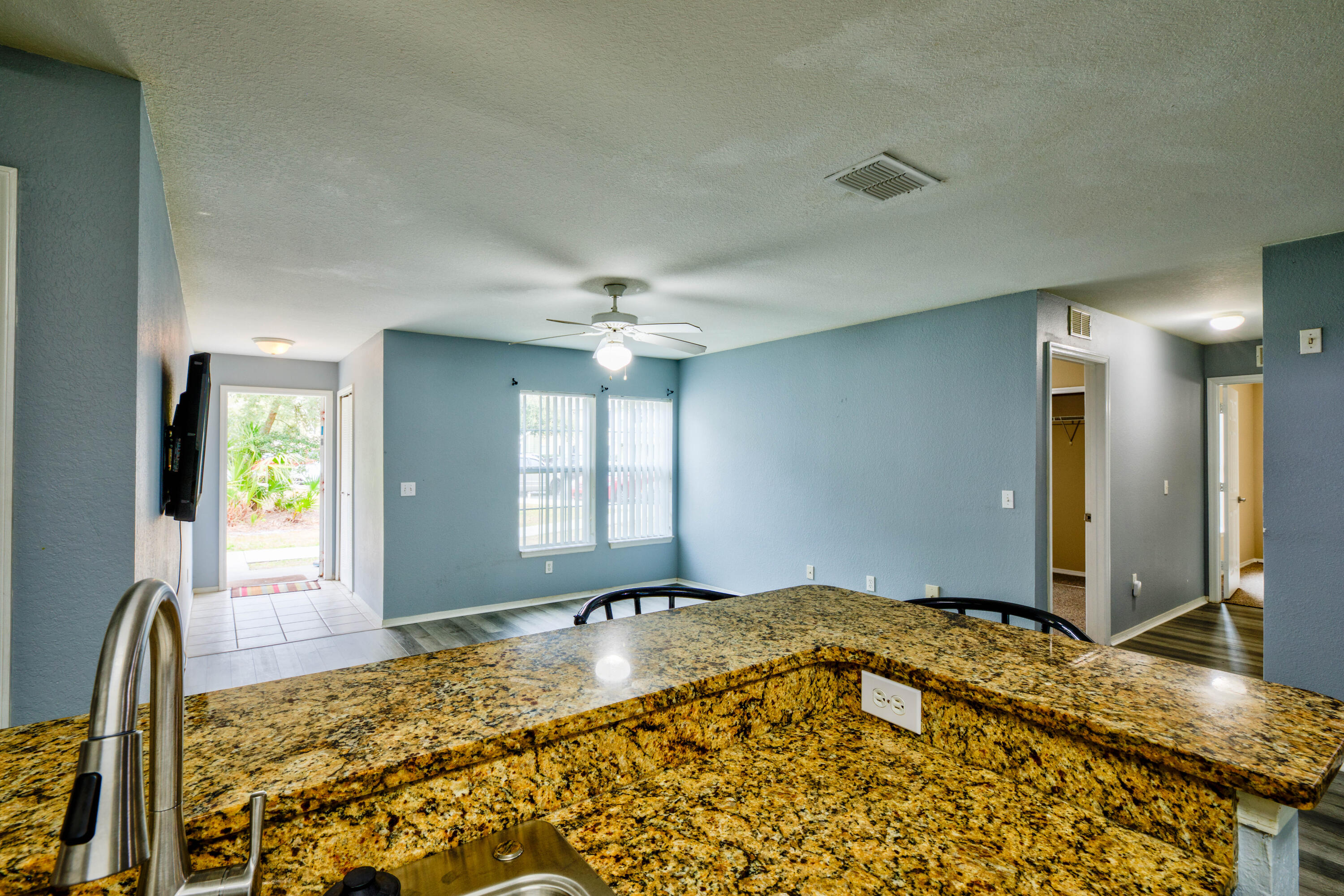 NAUTILUS CONDO - Residential