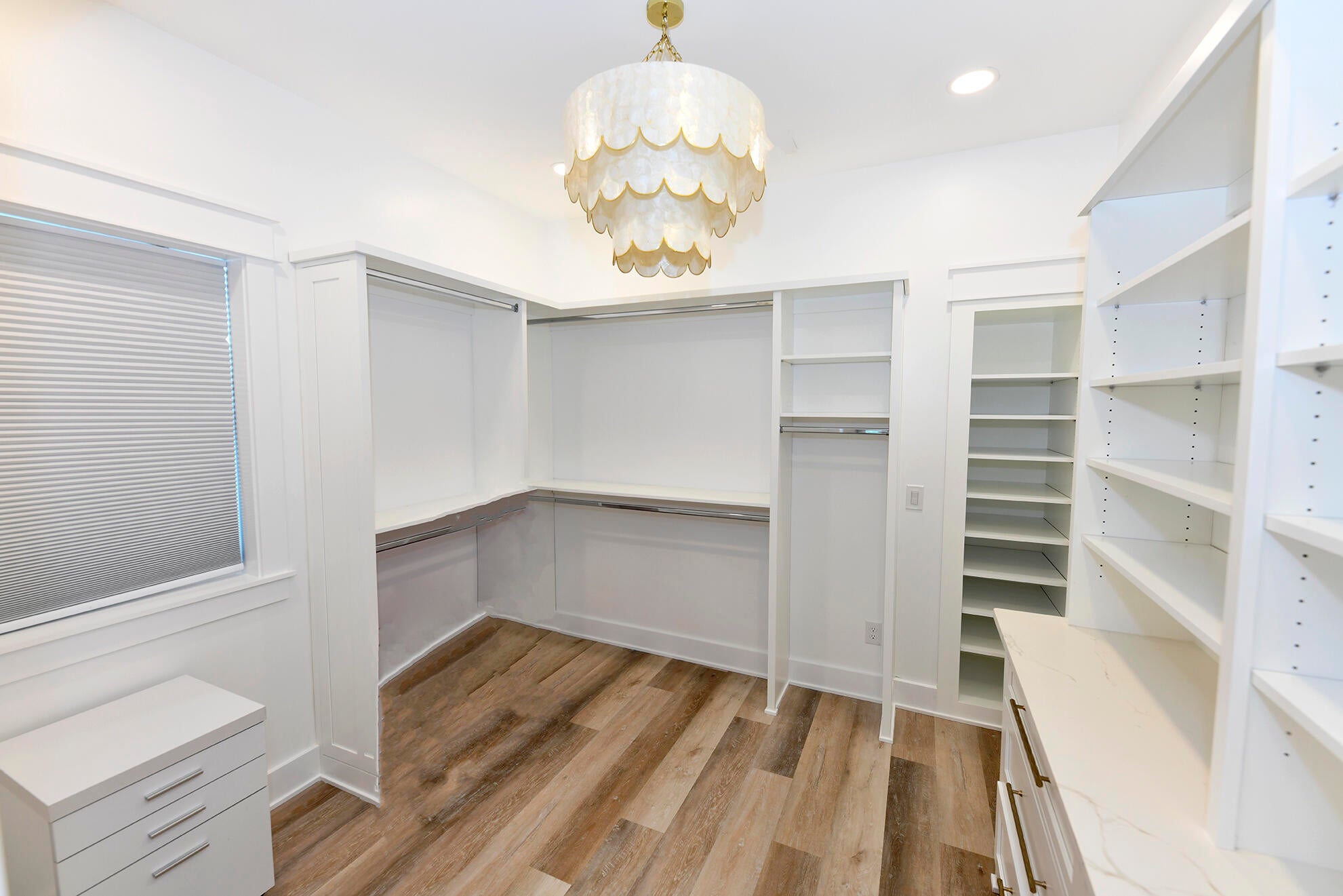EASTERN LAKE S/D - Residential