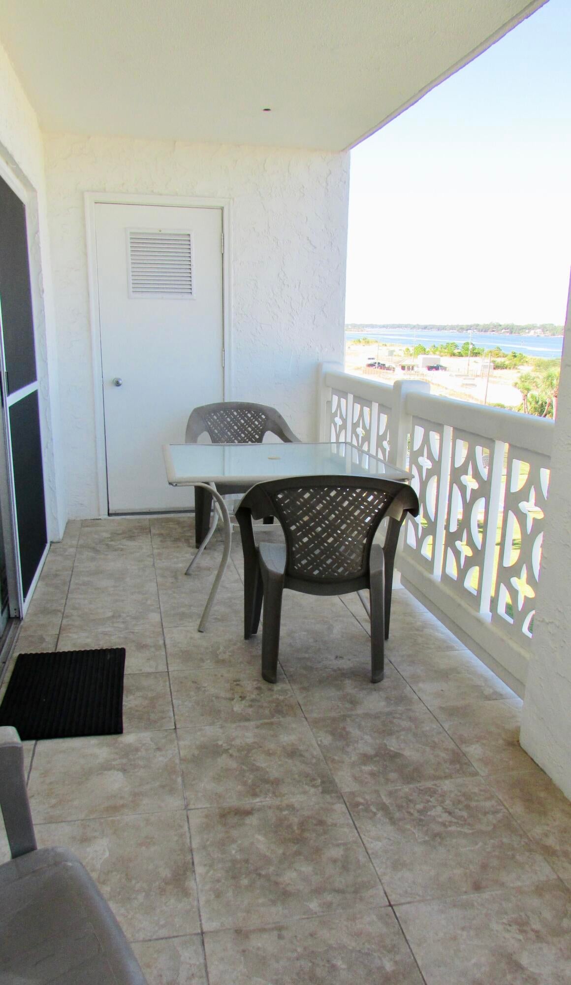 EL MATADOR CONDO - Residential
