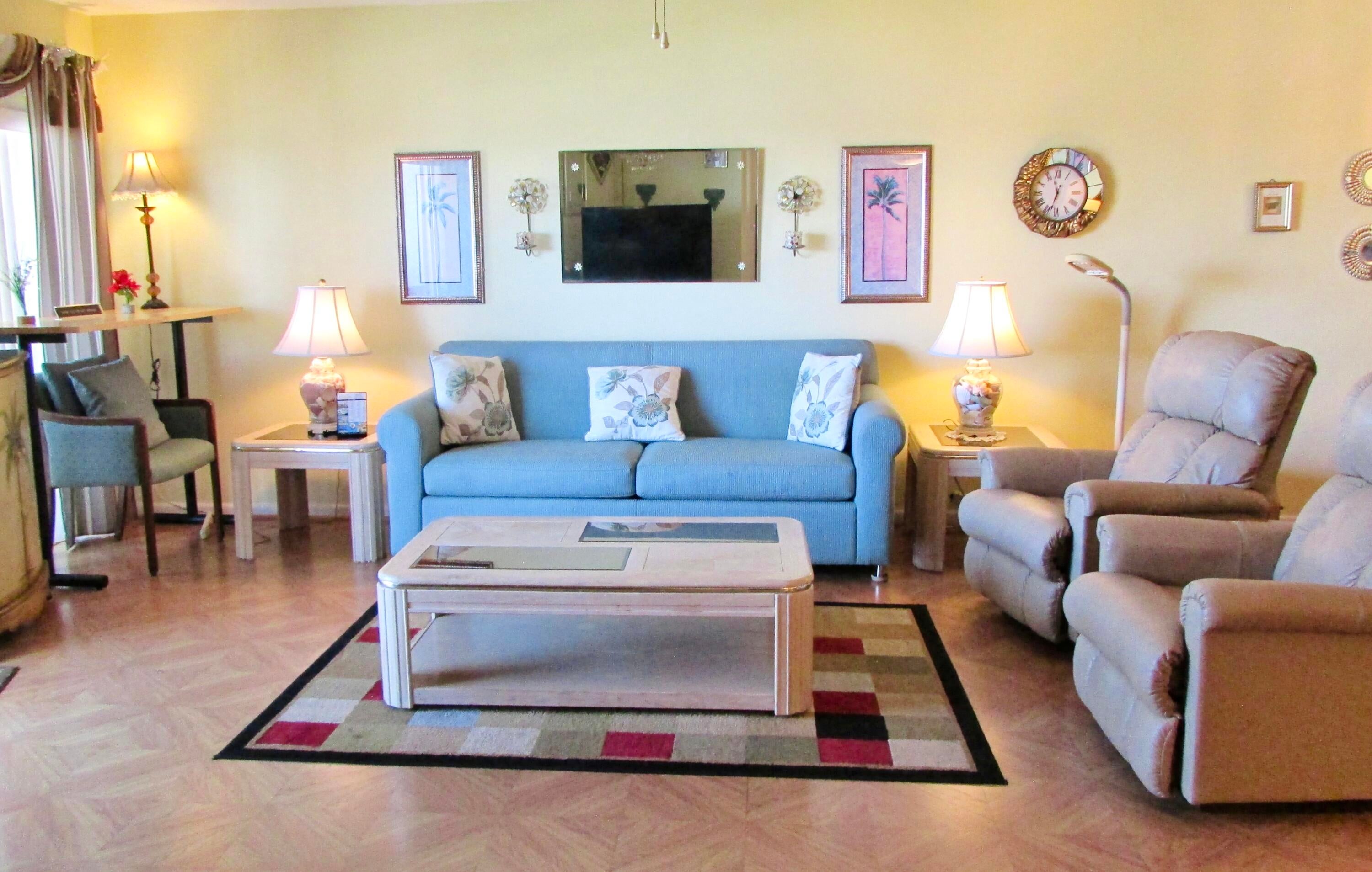 EL MATADOR CONDO - Residential
