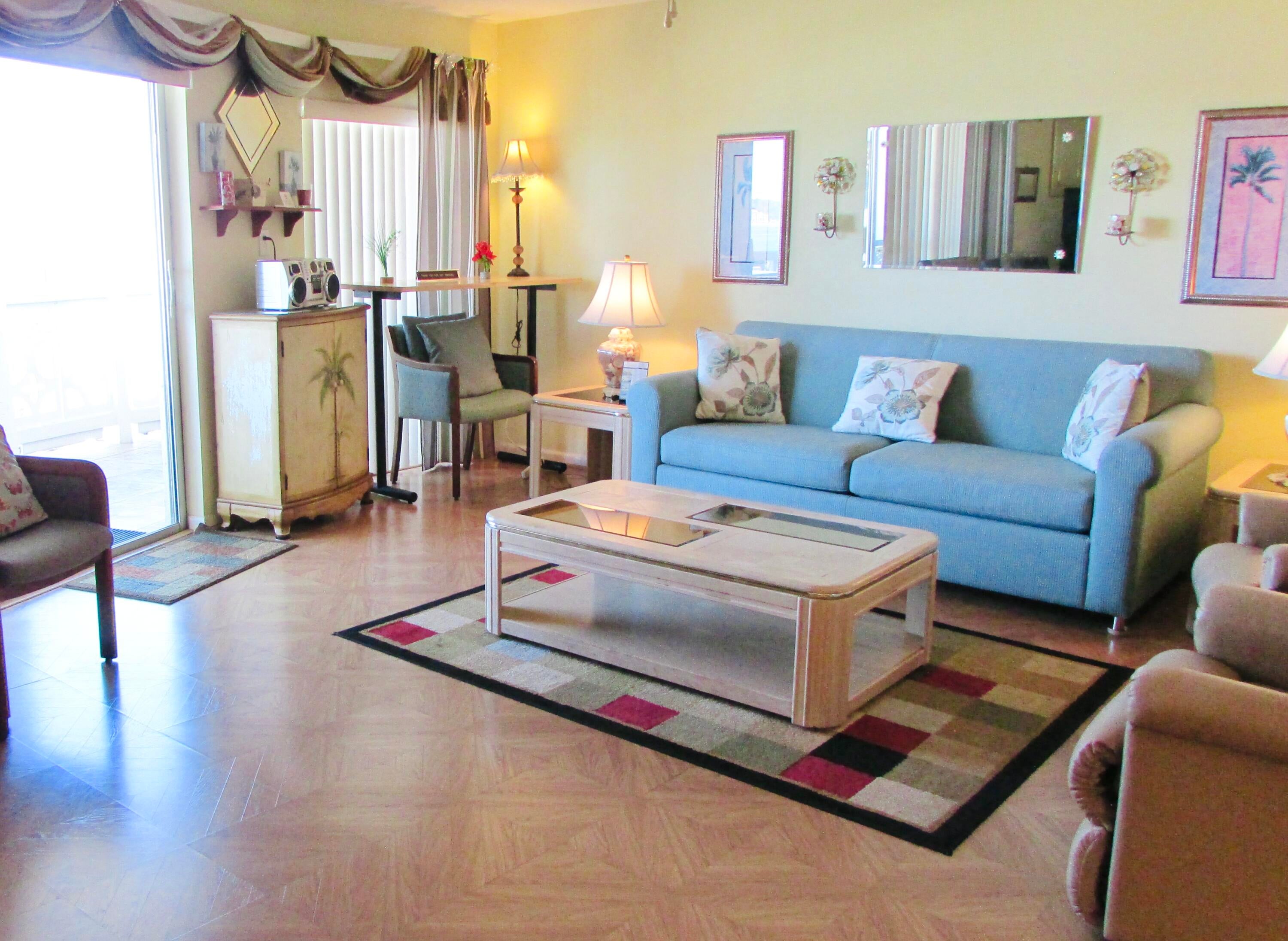 EL MATADOR CONDO - Residential