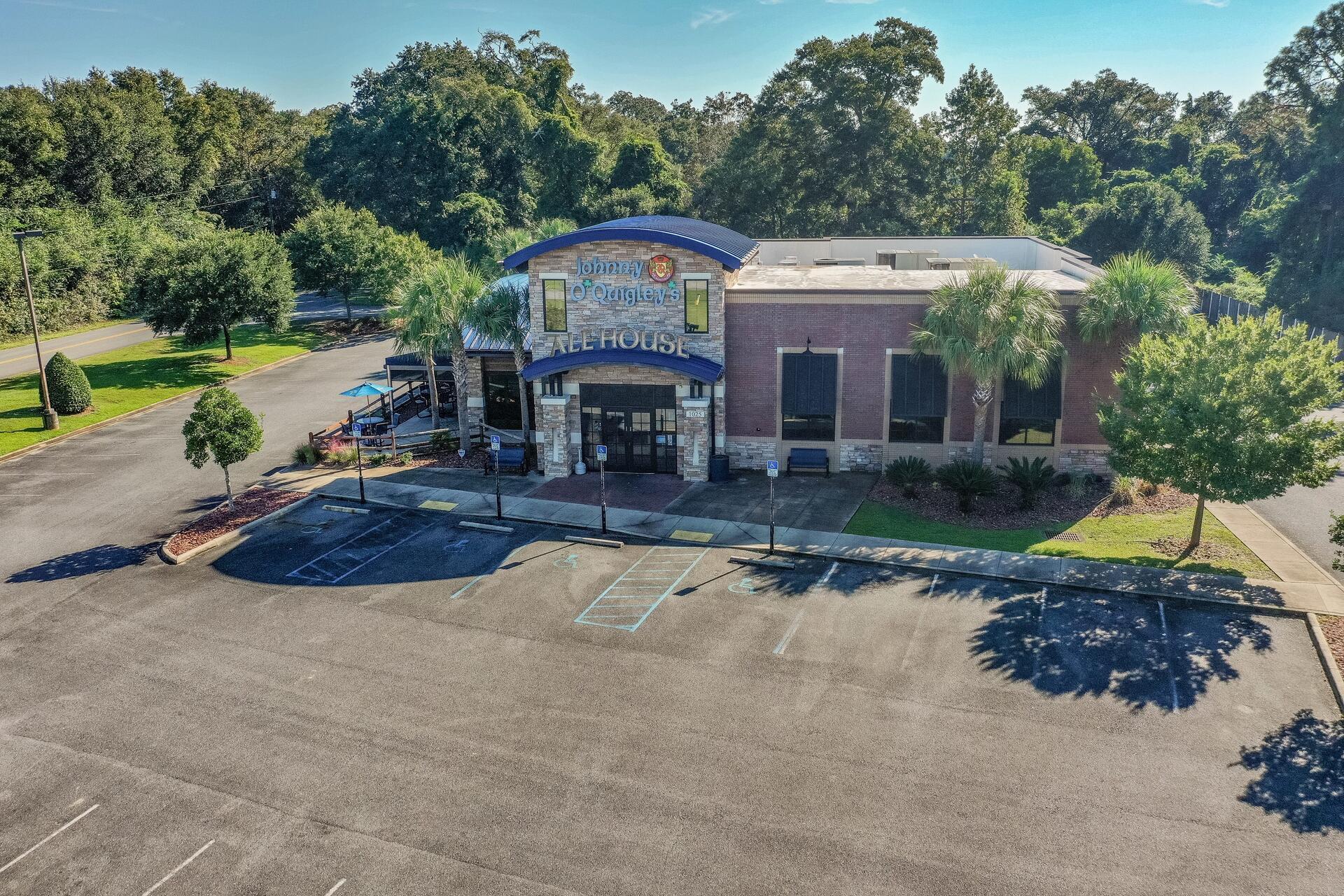 This Listing is for the Land itself along with the furniture, fixtures and all equipment PLEASE DO NOT TOUR PROPERTY WITHOUT APPOINTMENT Owner looking at franchise opportunities for business 225 Seats, Plenty of parking available on the solid steel and concrete building including an out door dining and bar , Screened patio. Automatic Screens state of the art chefs line Corporates looking store with a hometown feel. Helping that its in the county not in the city, All equipment is included including kitchen equipment furniture and fixtures included, only thing left out will be memorabilia