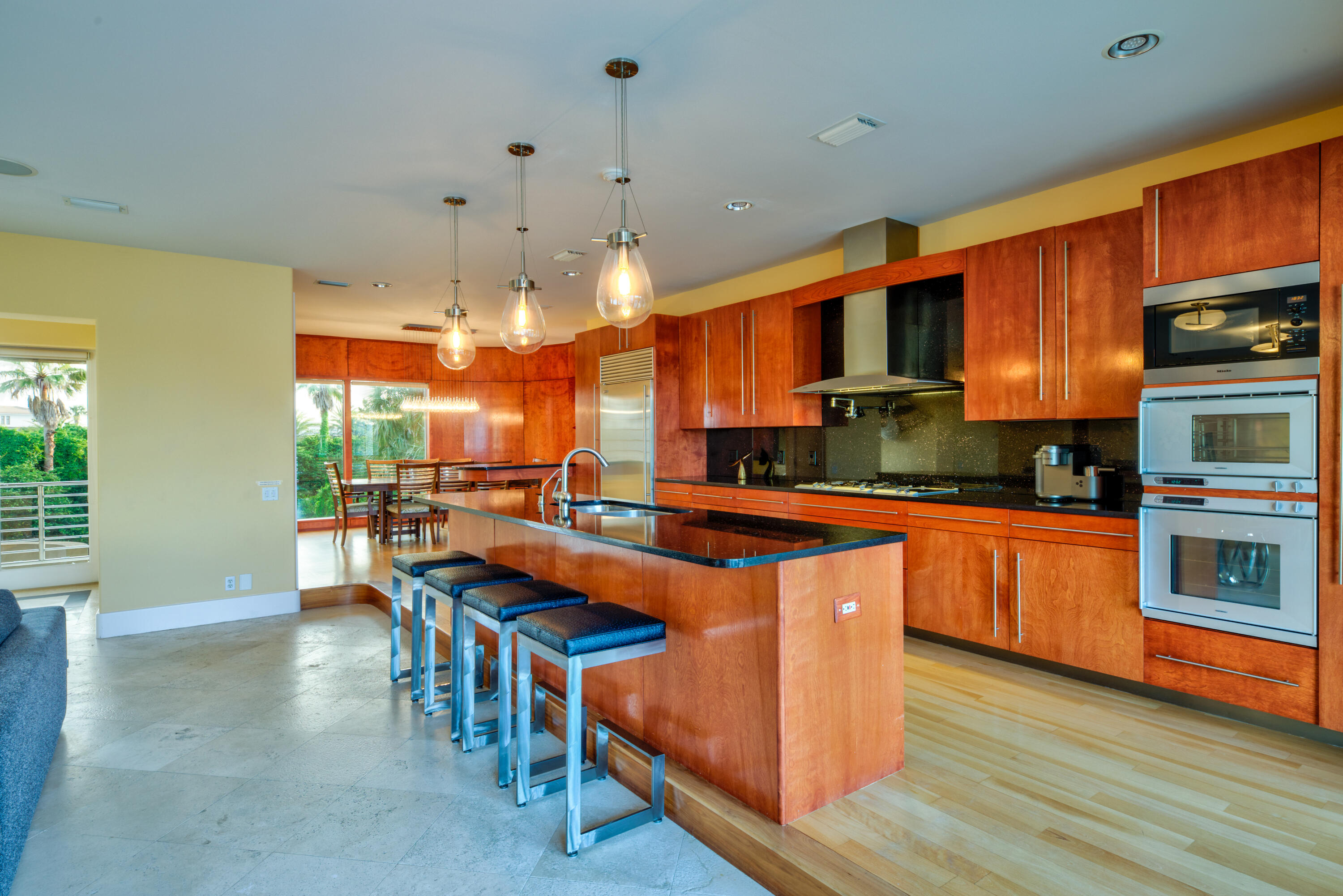 HOLIDAY ISLE - Residential