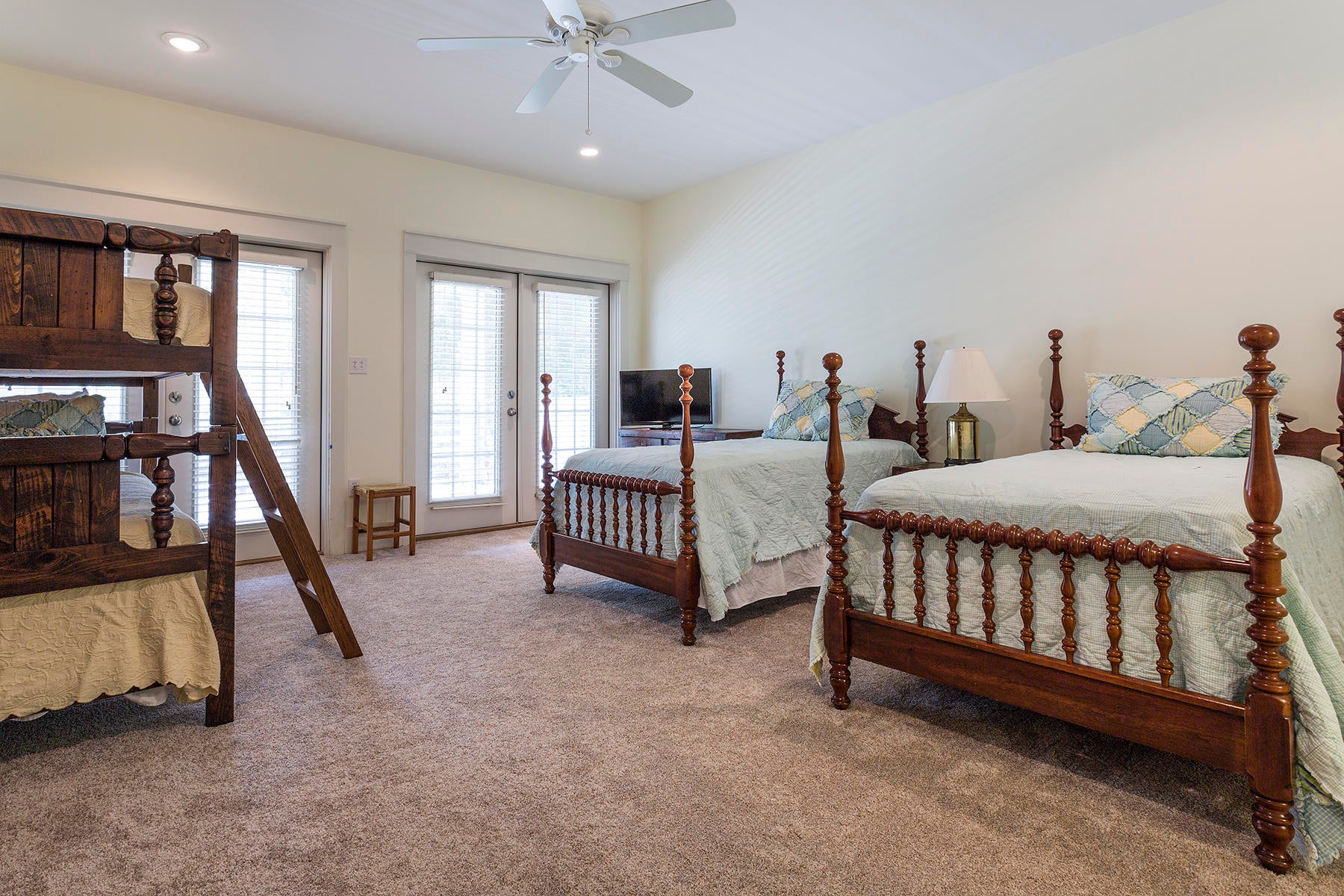 GROVE BY THE SEA 1ST ADDN - Residential