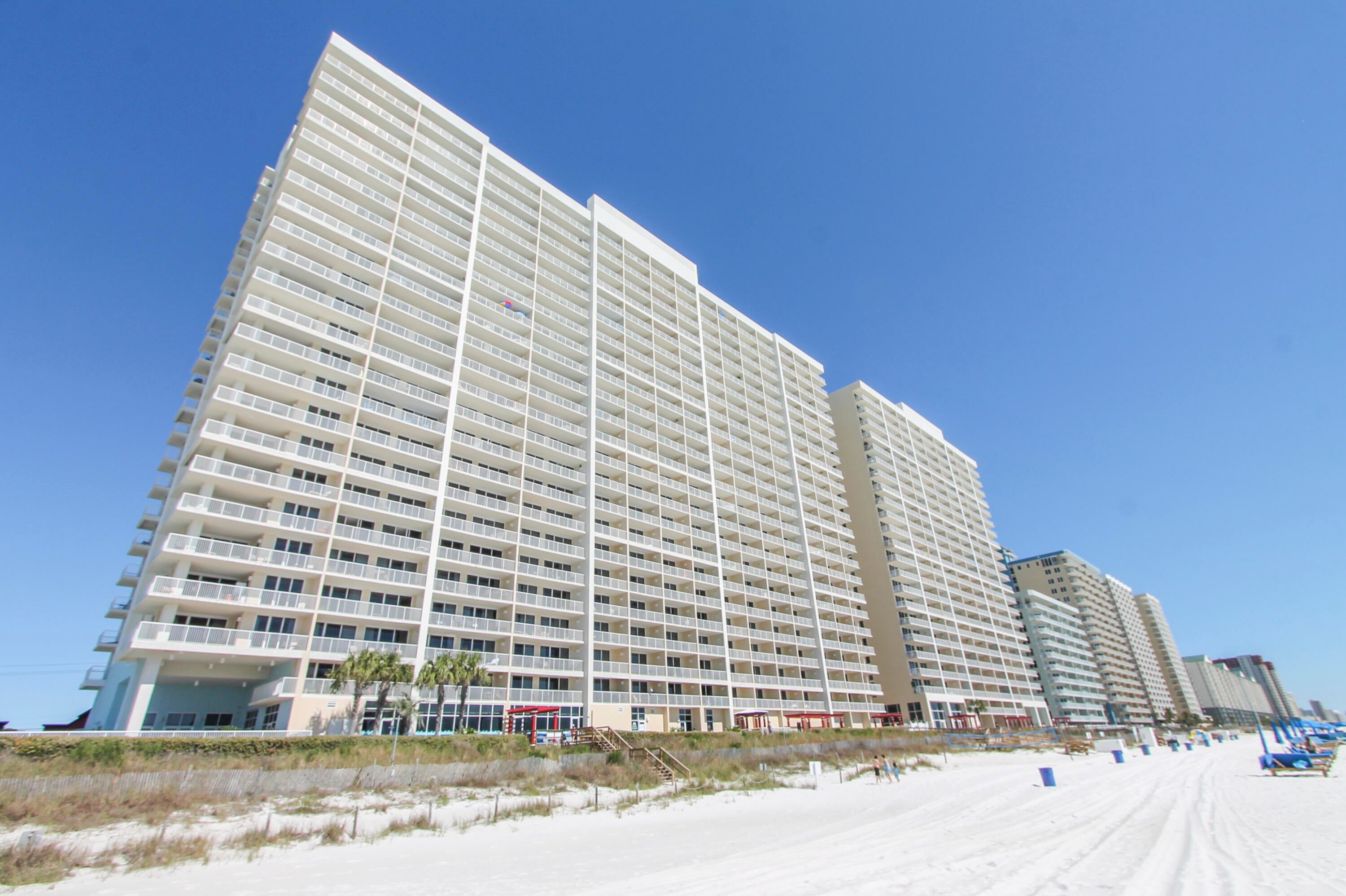 MAJESTIC BEACH TOWERS I - Residential