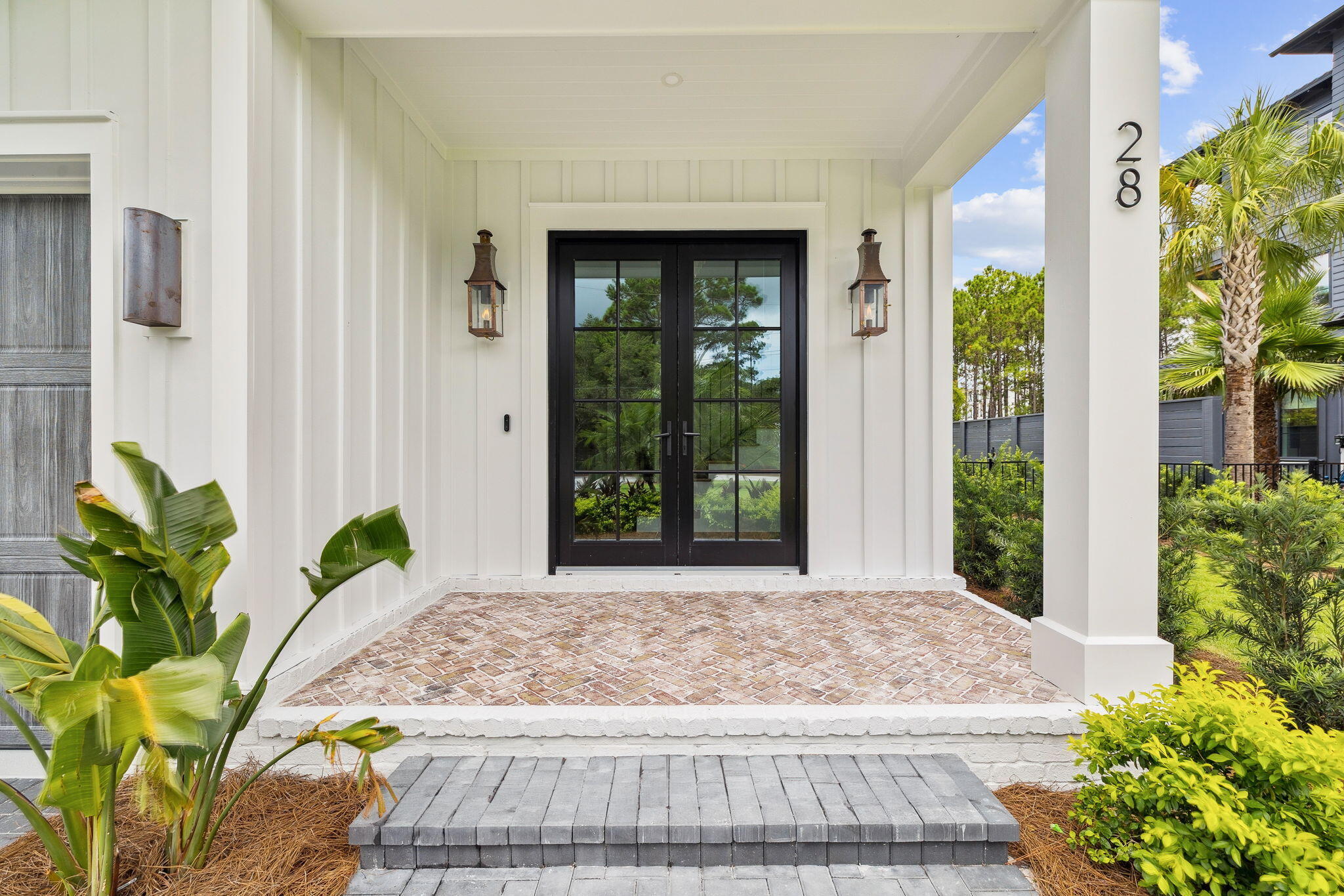 BEACH HIGHLAND - Residential