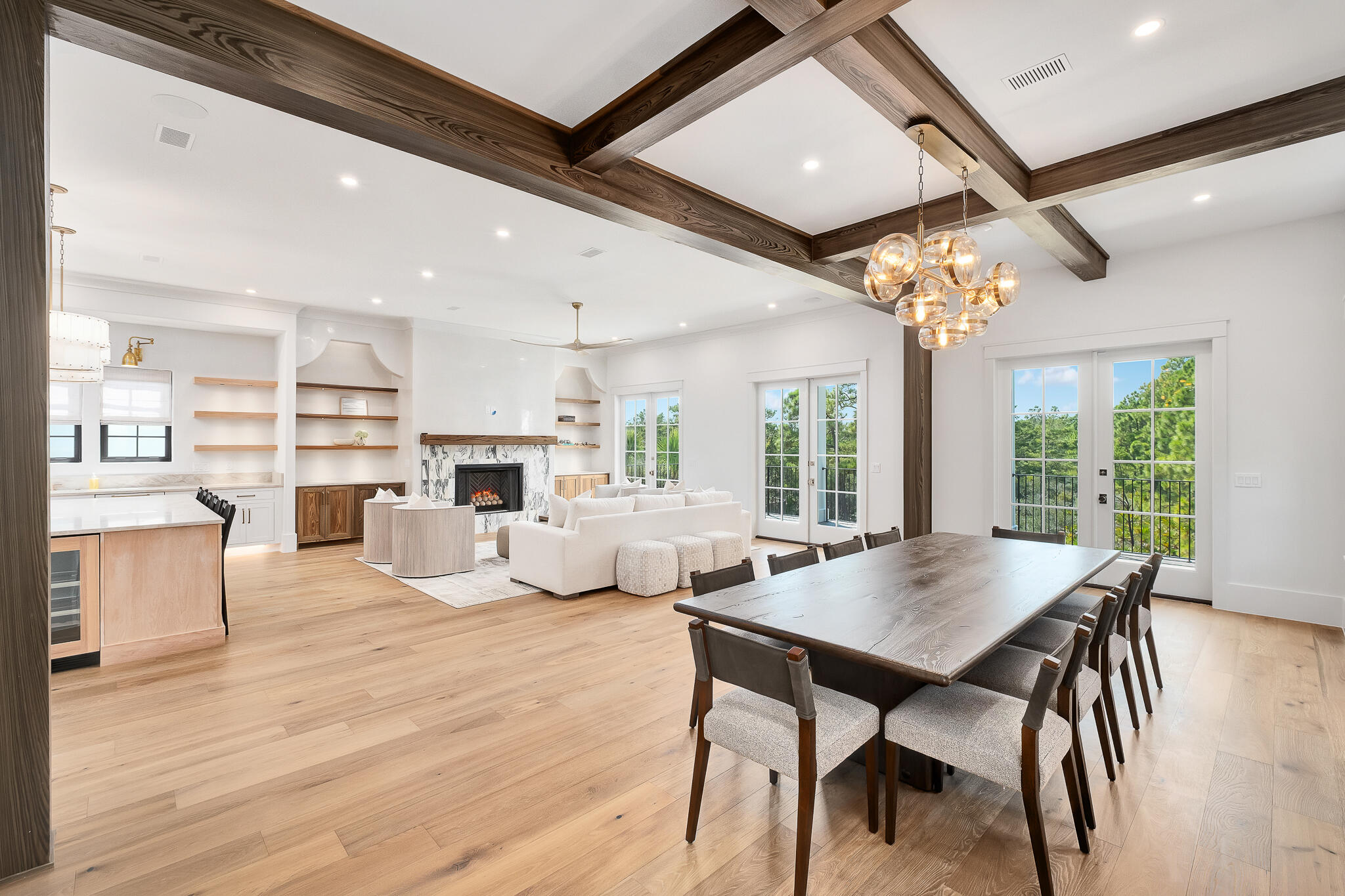 BEACH HIGHLAND - Residential
