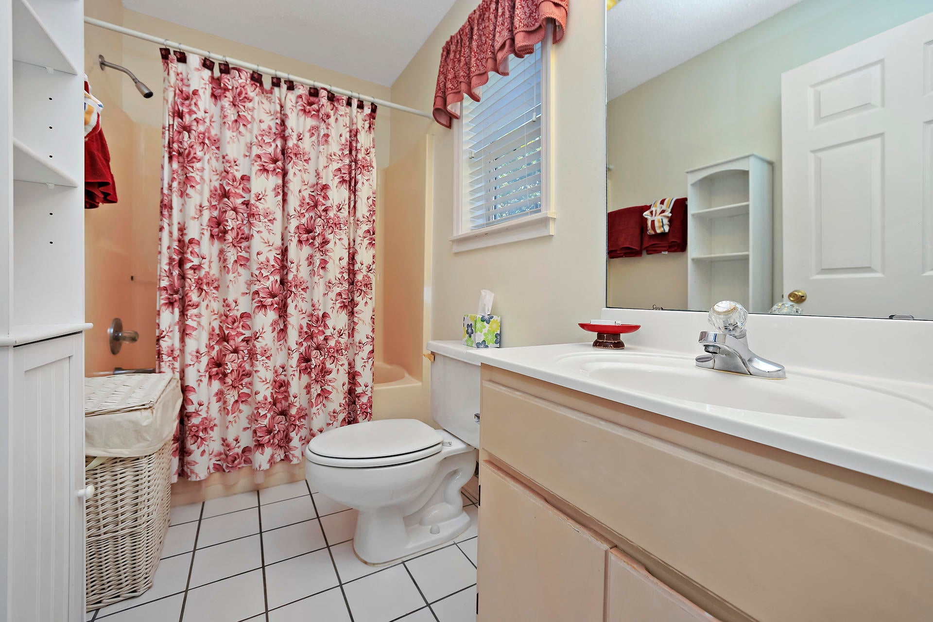 ST MARTIN BEACHWALK VILLAS - Residential