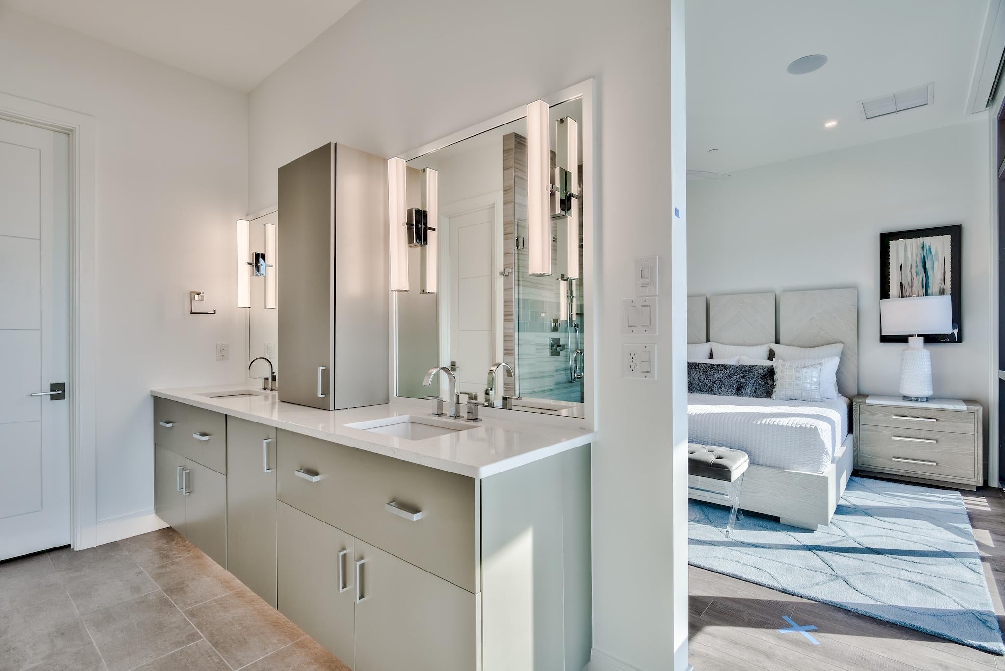 CREST DEVELOPMENT - Residential