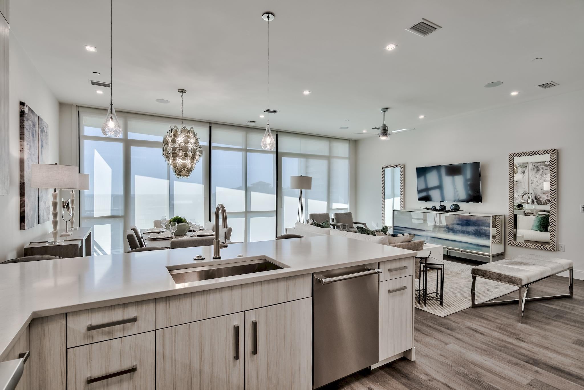 CREST DEVELOPMENT - Residential