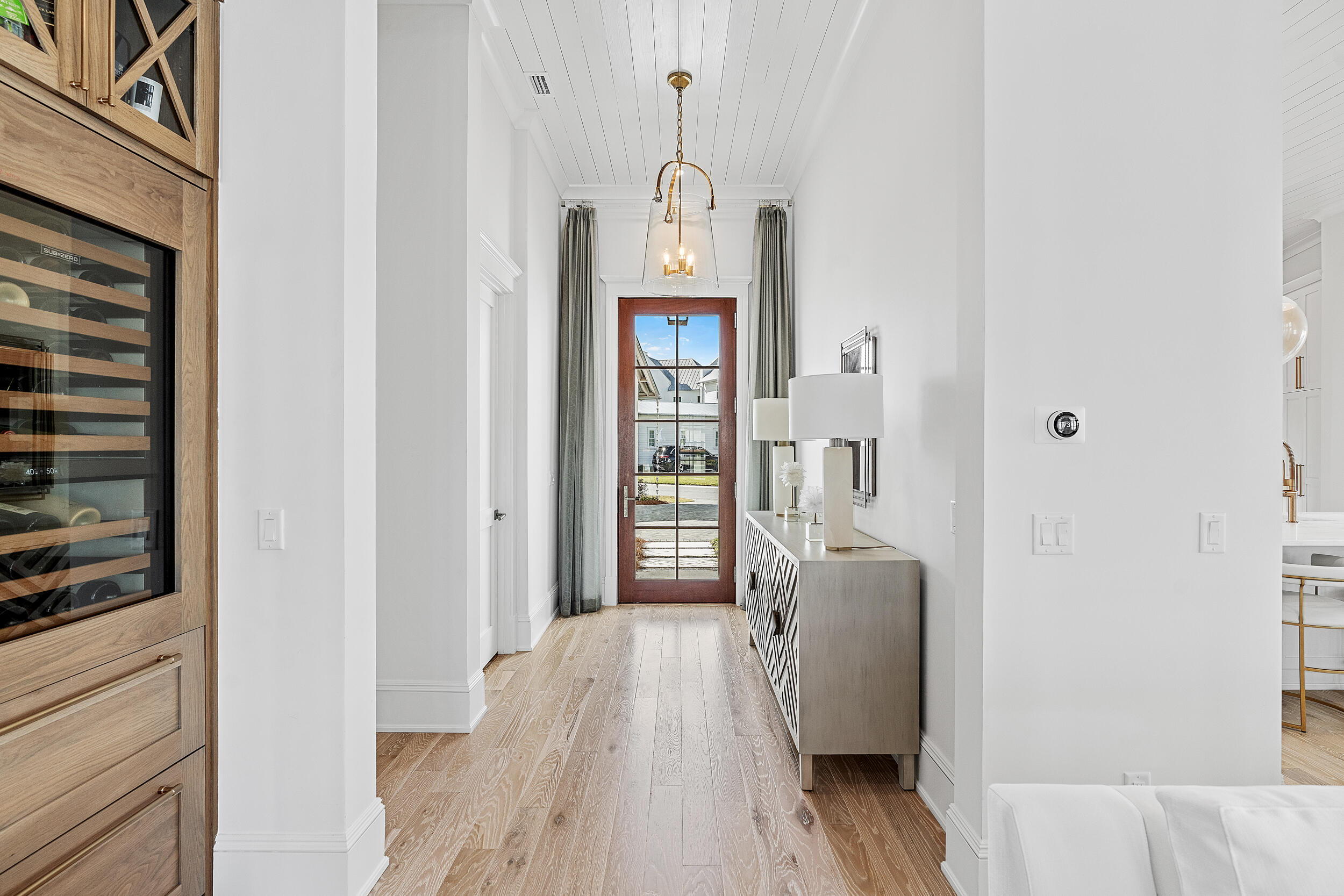 CHURCHILL OAKS - Residential