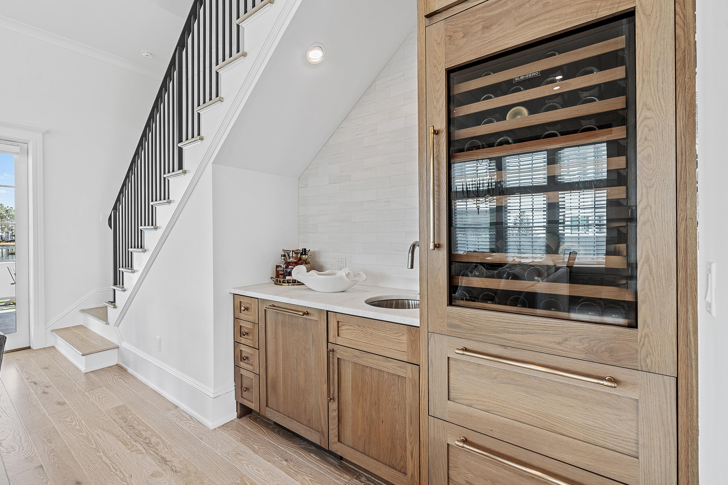 CHURCHILL OAKS - Residential