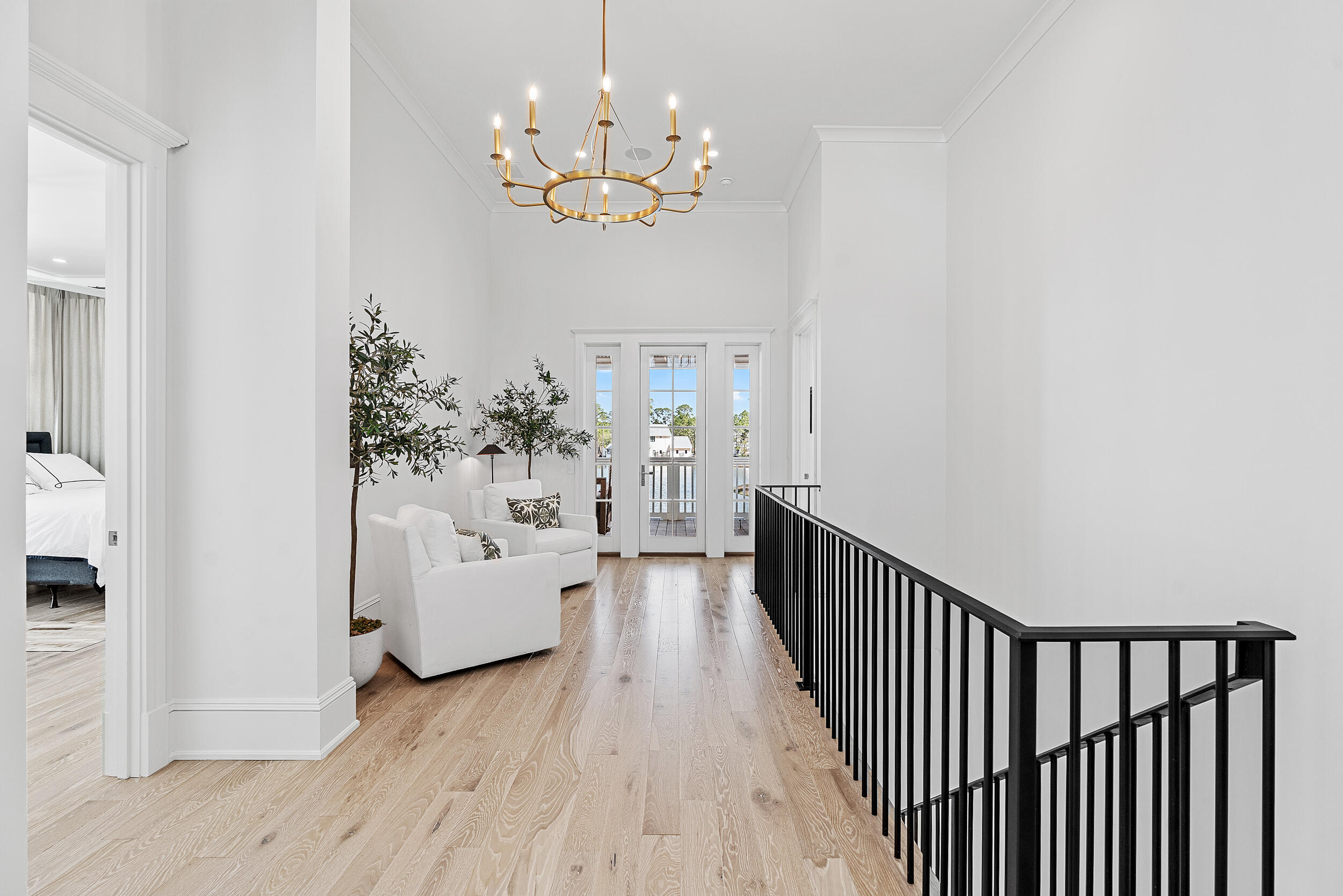 CHURCHILL OAKS - Residential