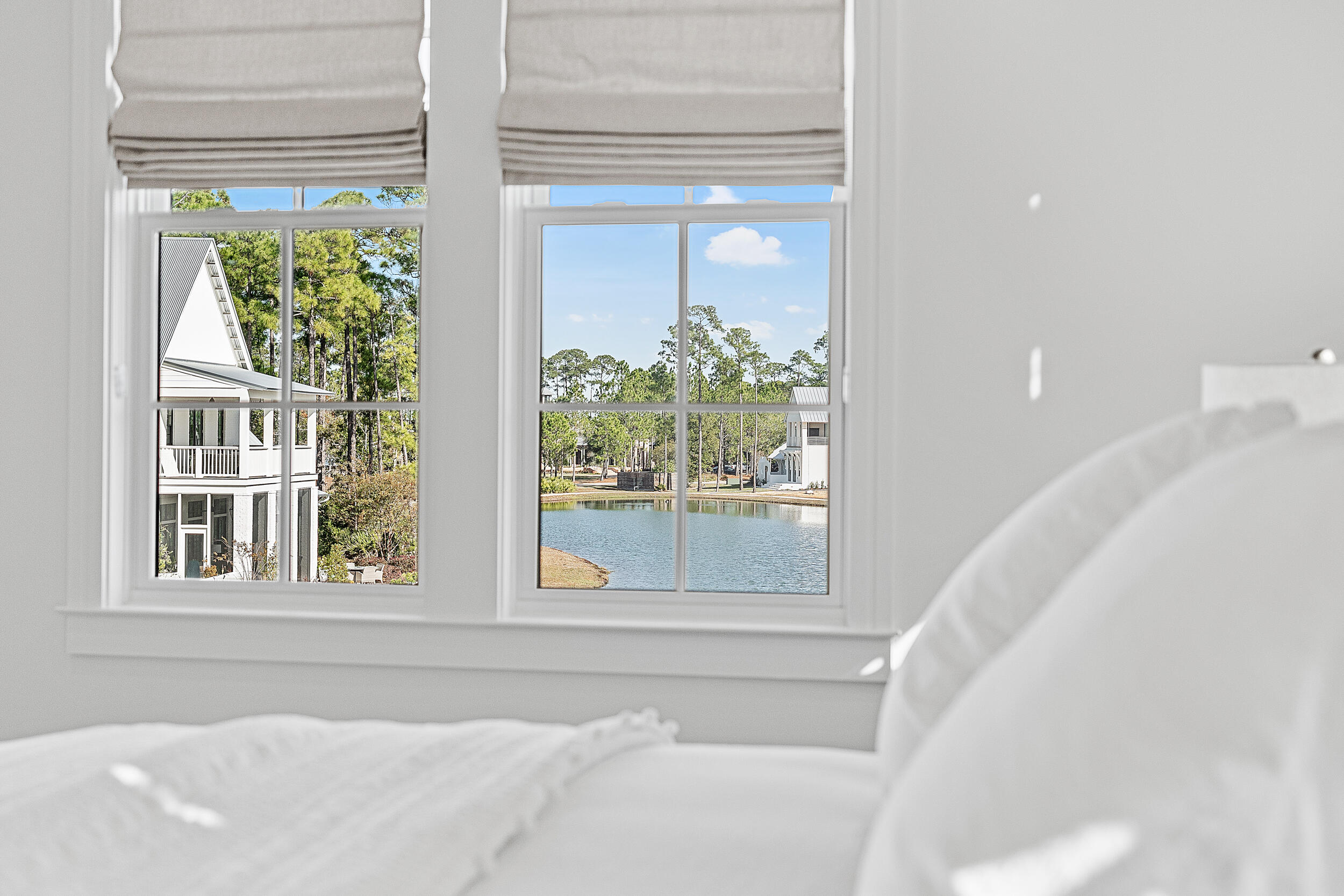 CHURCHILL OAKS - Residential