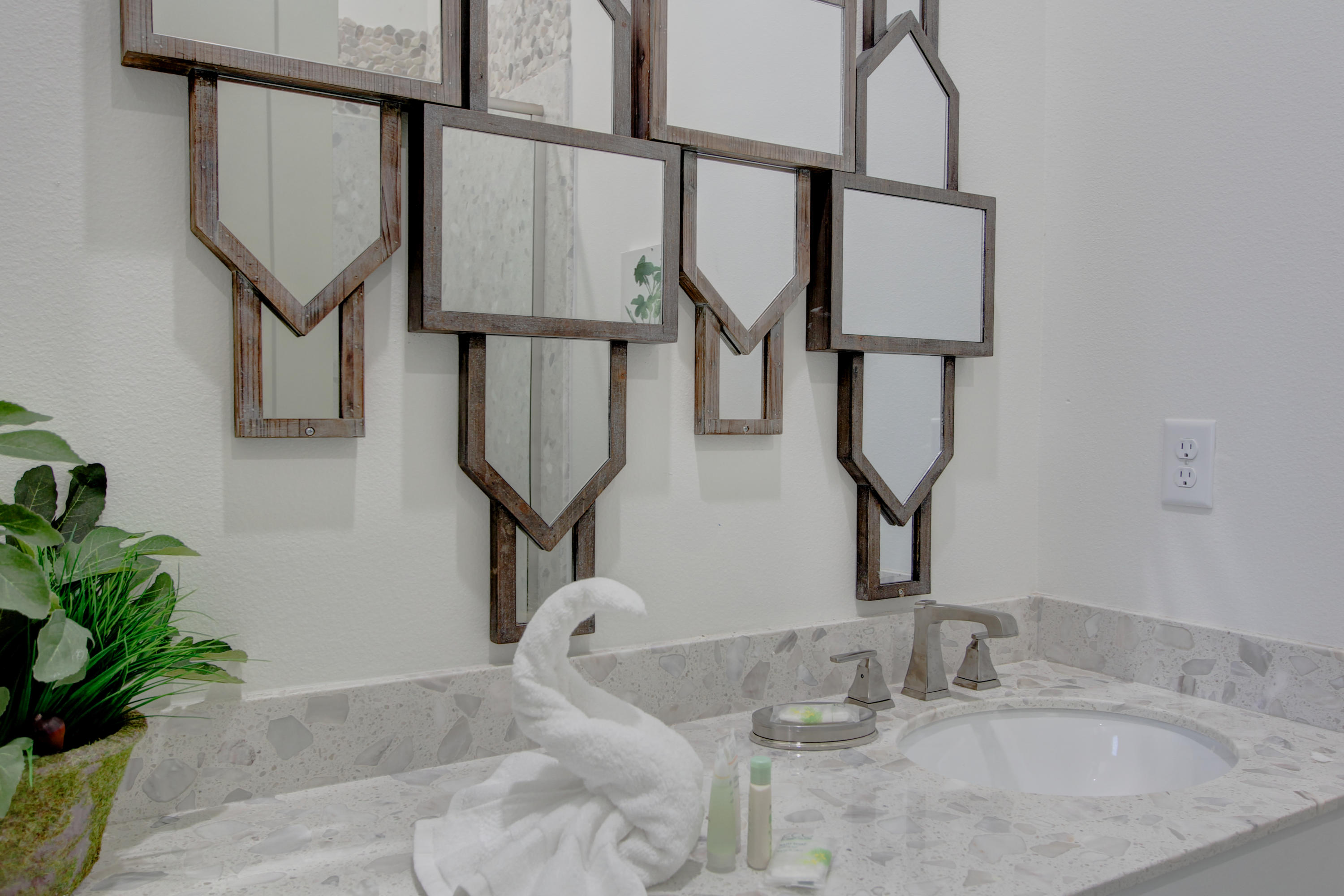 BELAIRE ESTATES - Residential