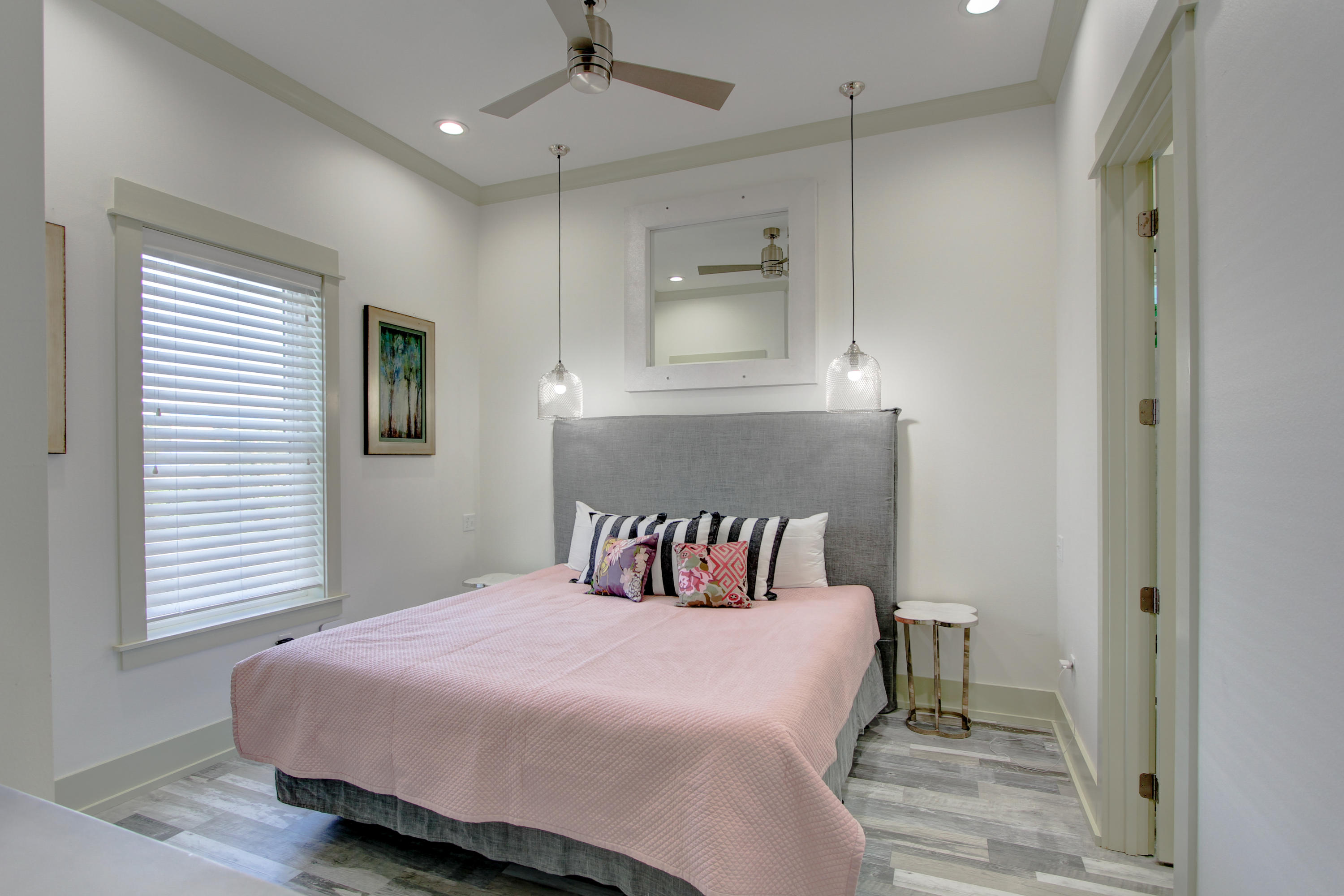 BELAIRE ESTATES - Residential