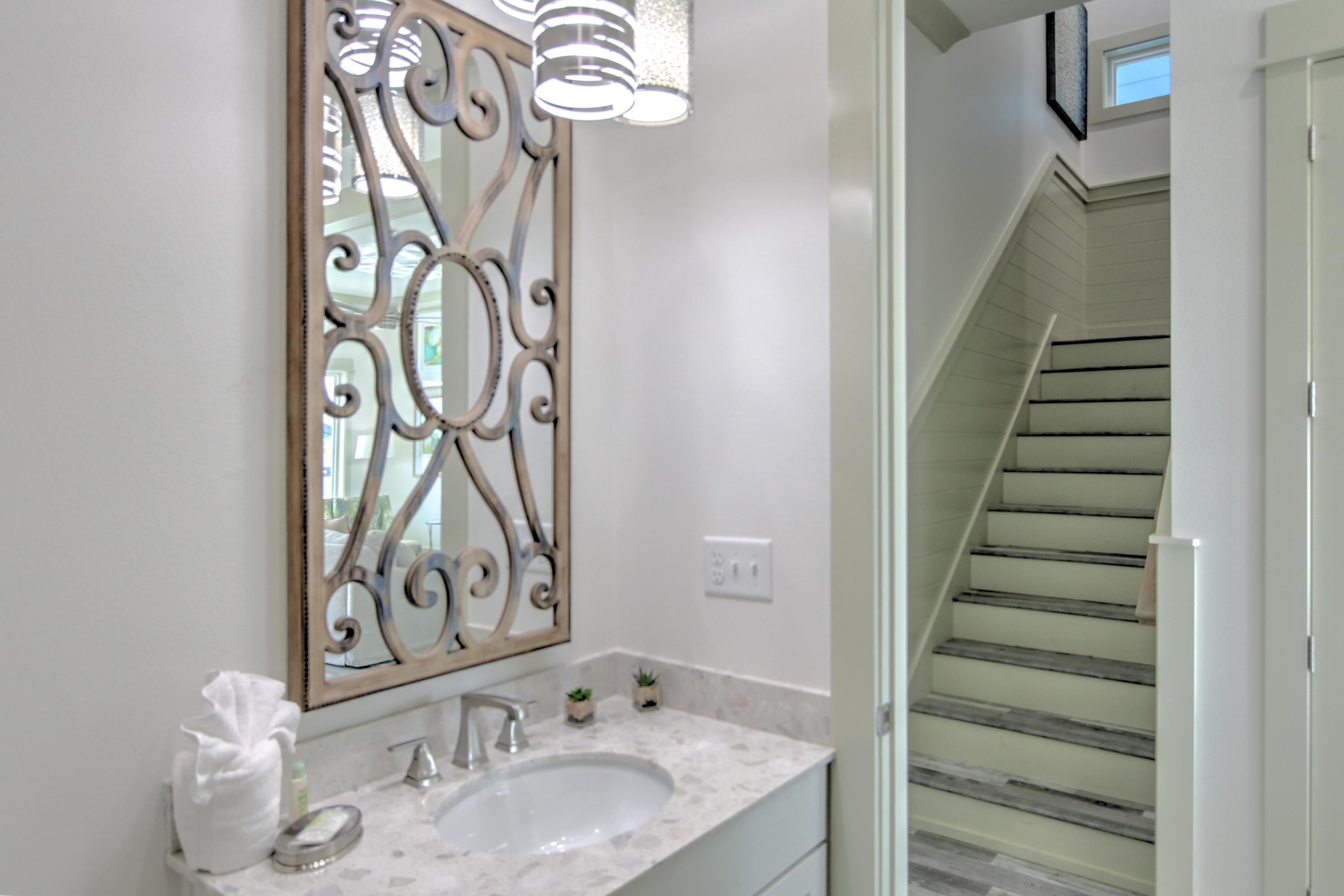 BELAIRE ESTATES - Residential