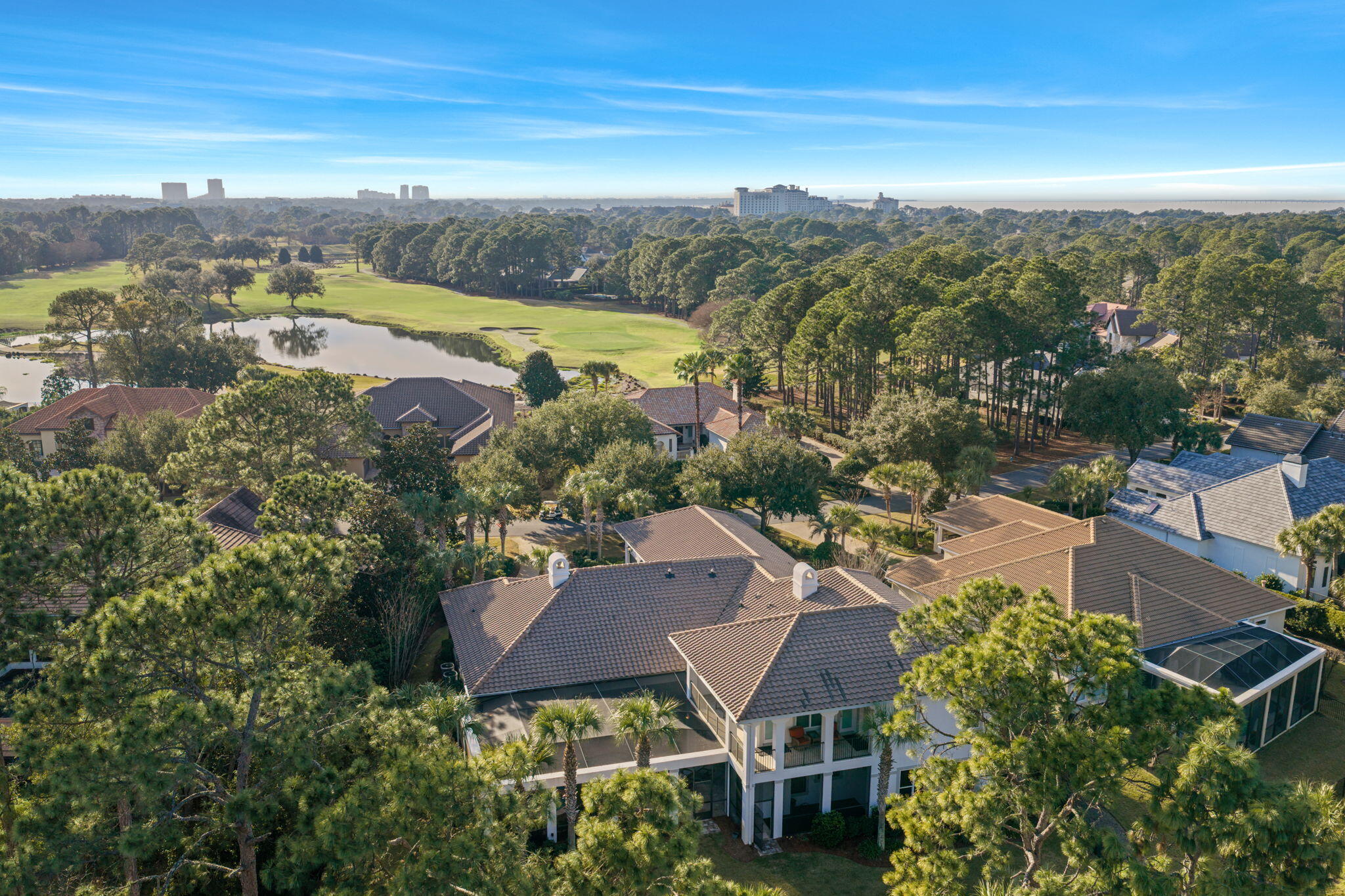 ISLAND GREEN - Residential