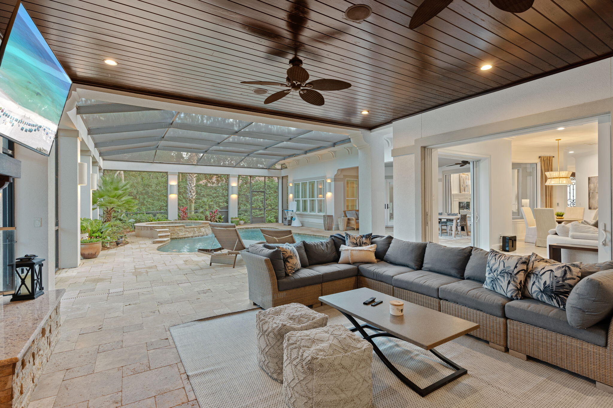 ISLAND GREEN - Residential