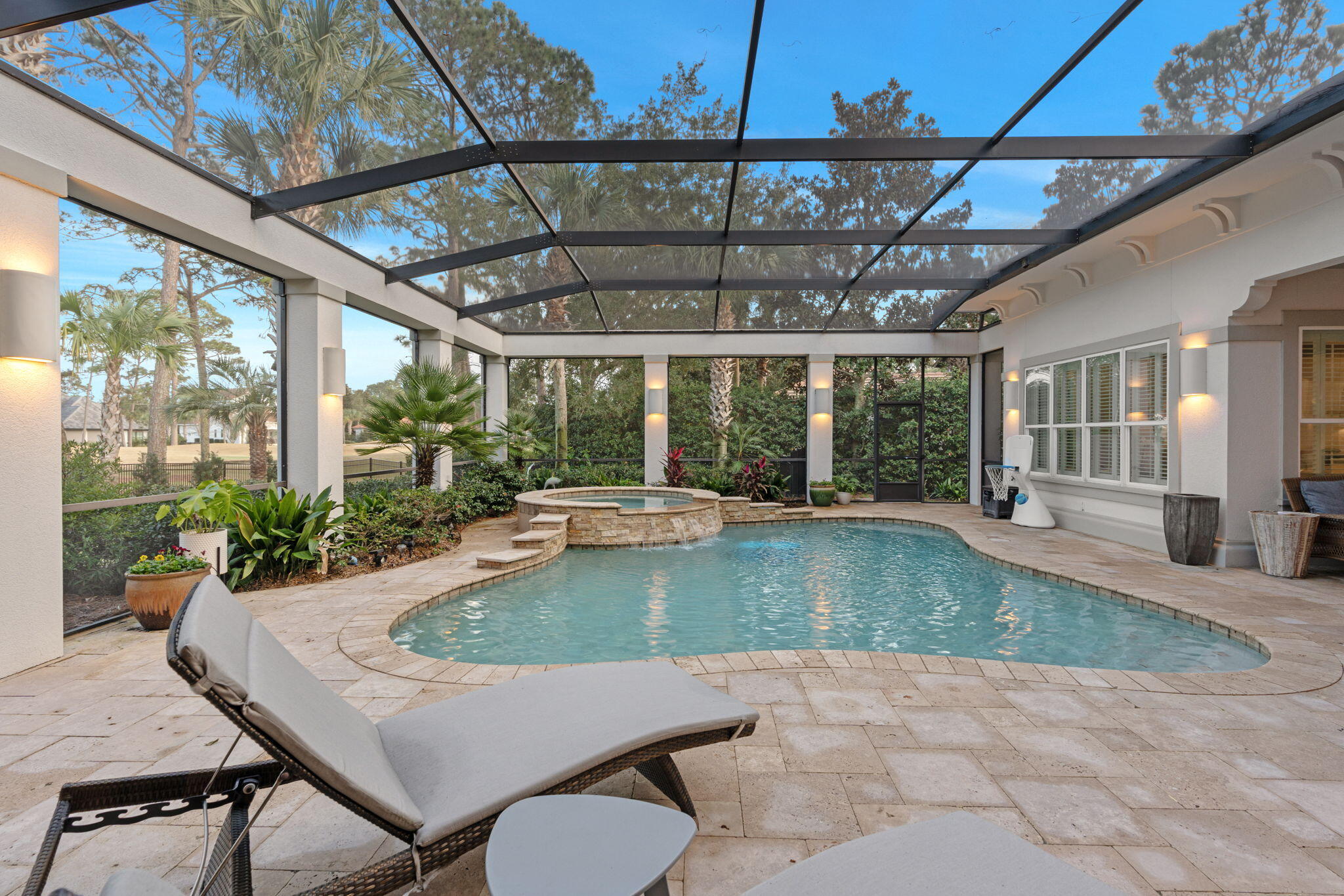 ISLAND GREEN - Residential