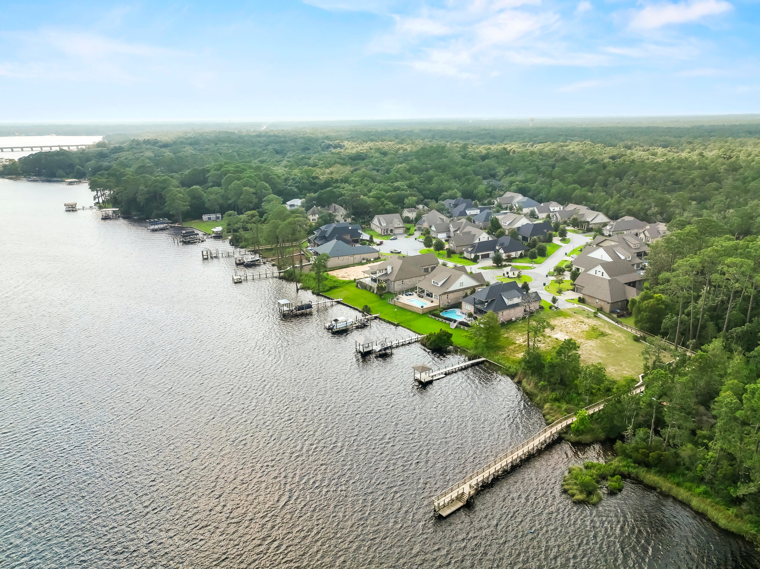 WATER'S EDGE - Residential