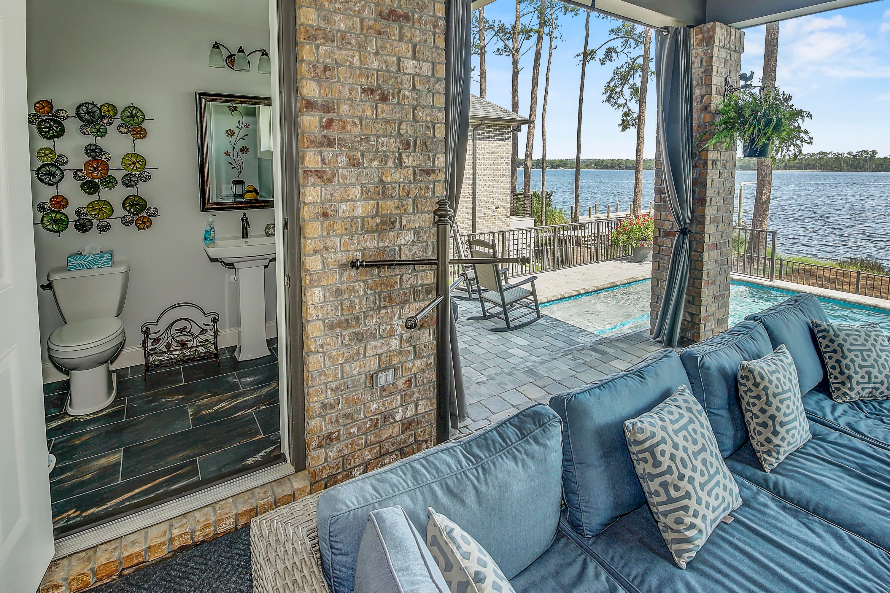 WATER'S EDGE - Residential