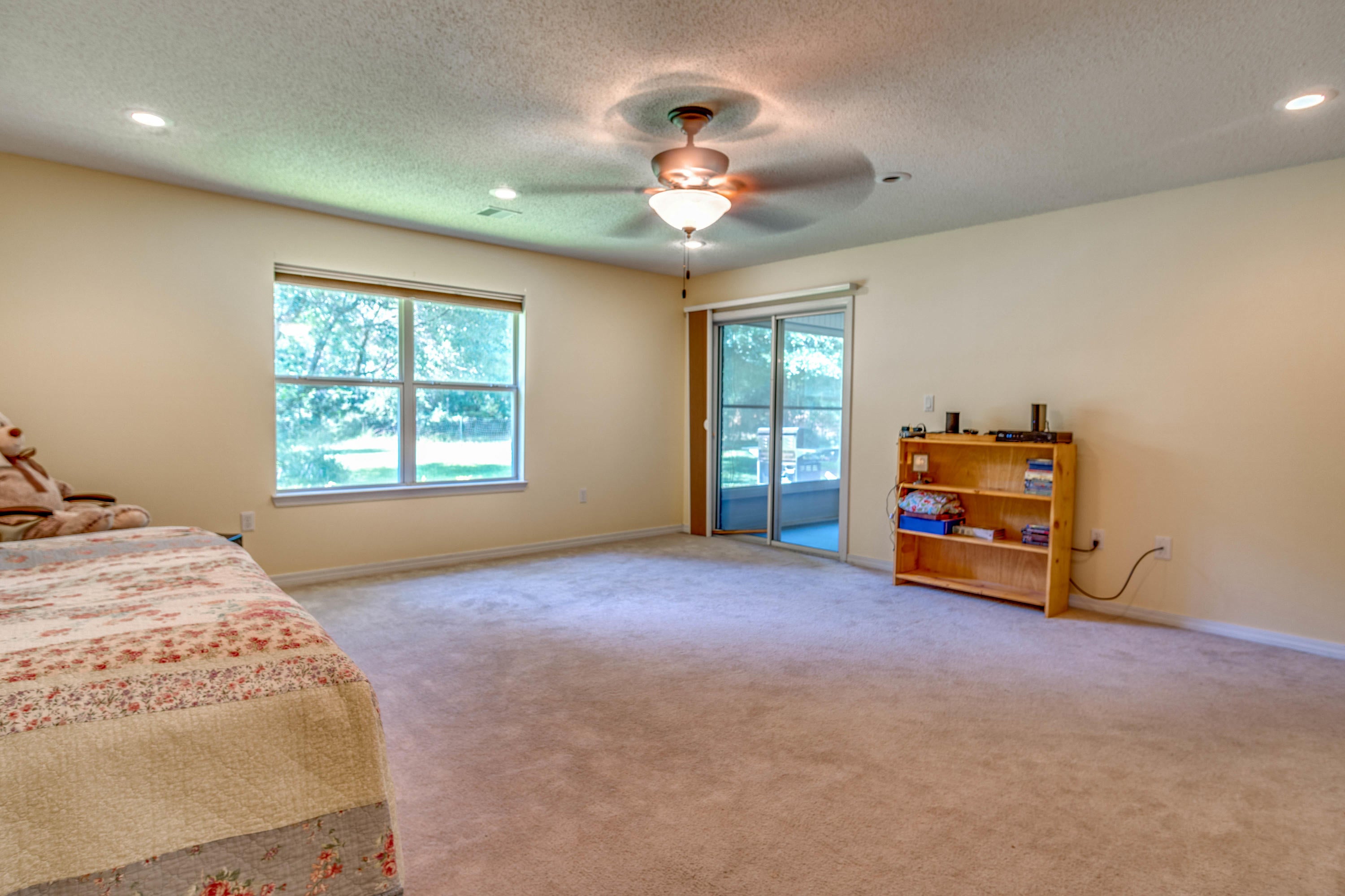 COUNTRYWOOD EST - Residential
