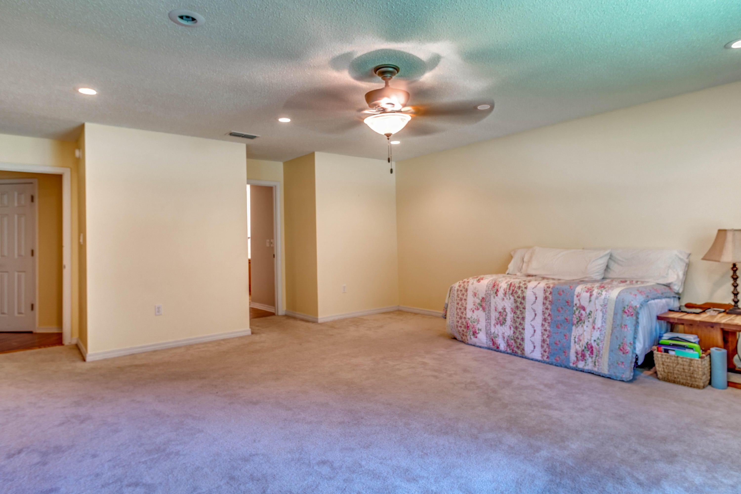 COUNTRYWOOD EST - Residential