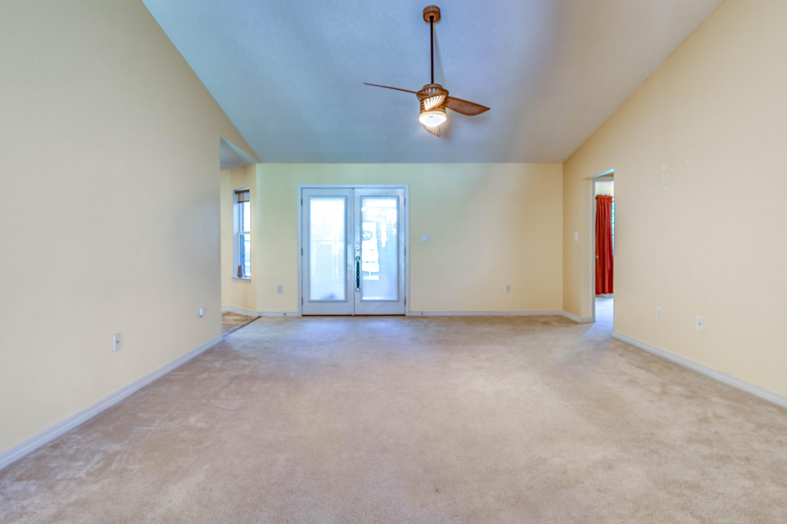 COUNTRYWOOD EST - Residential