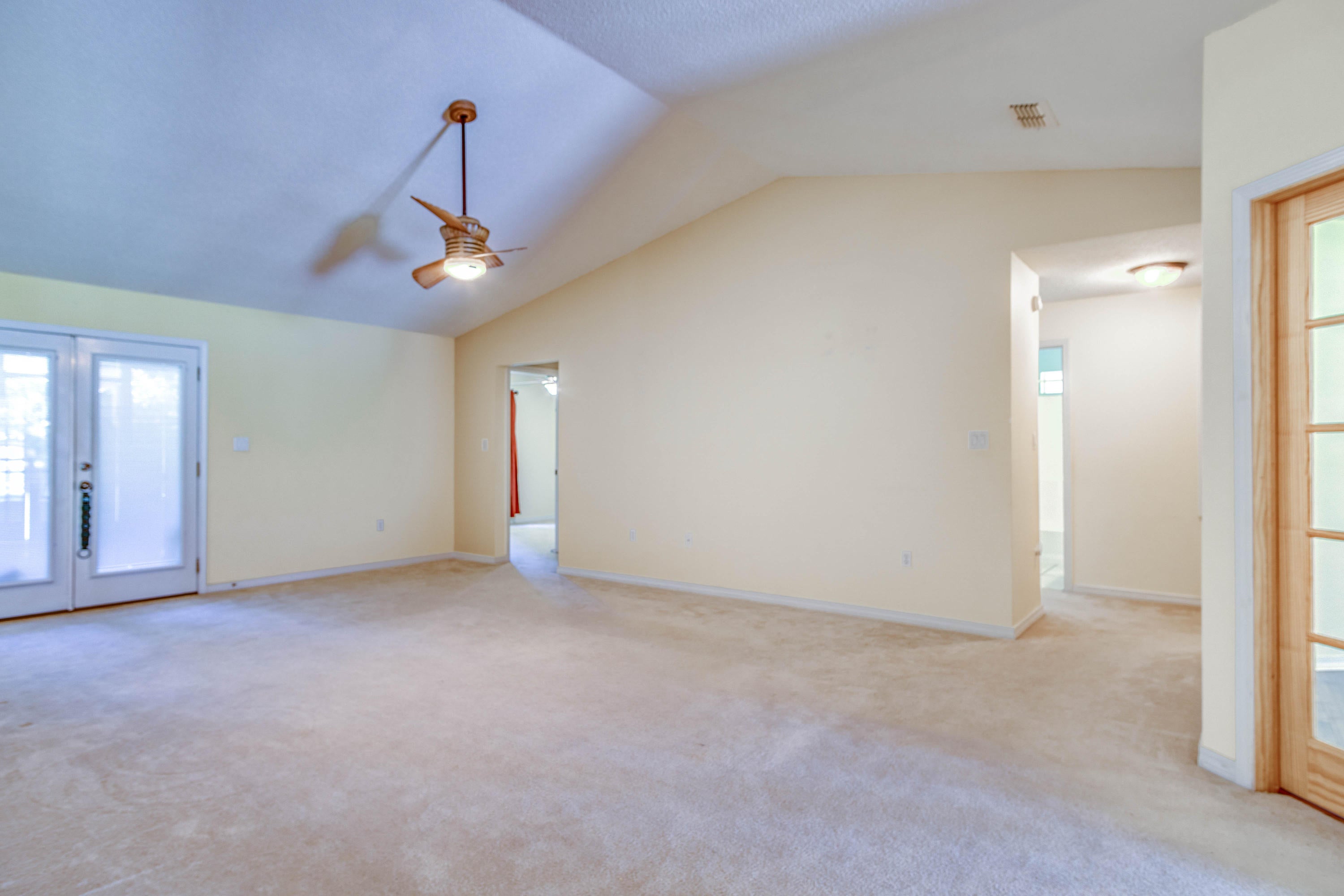 COUNTRYWOOD EST - Residential