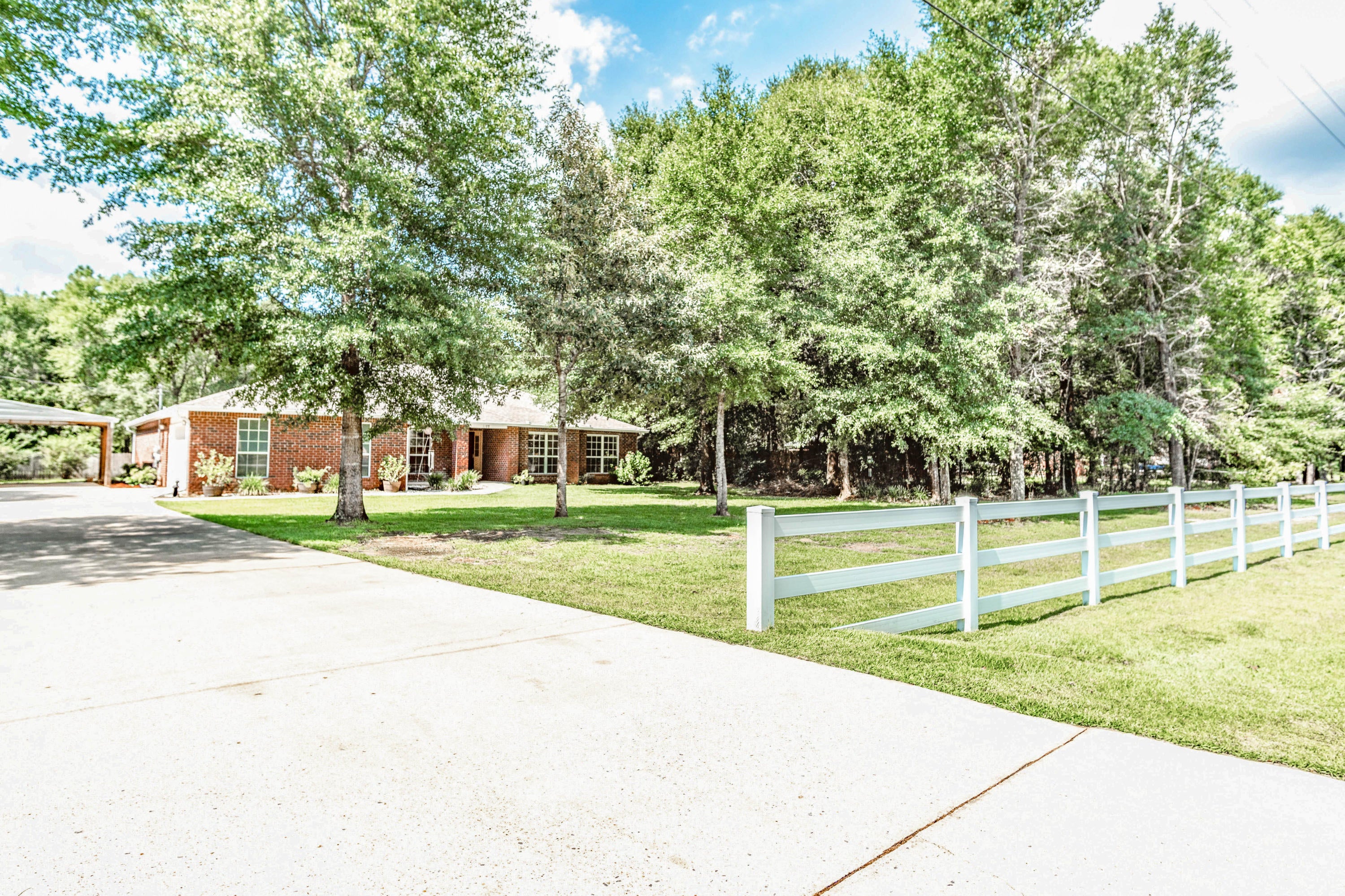 COUNTRYWOOD EST - Residential